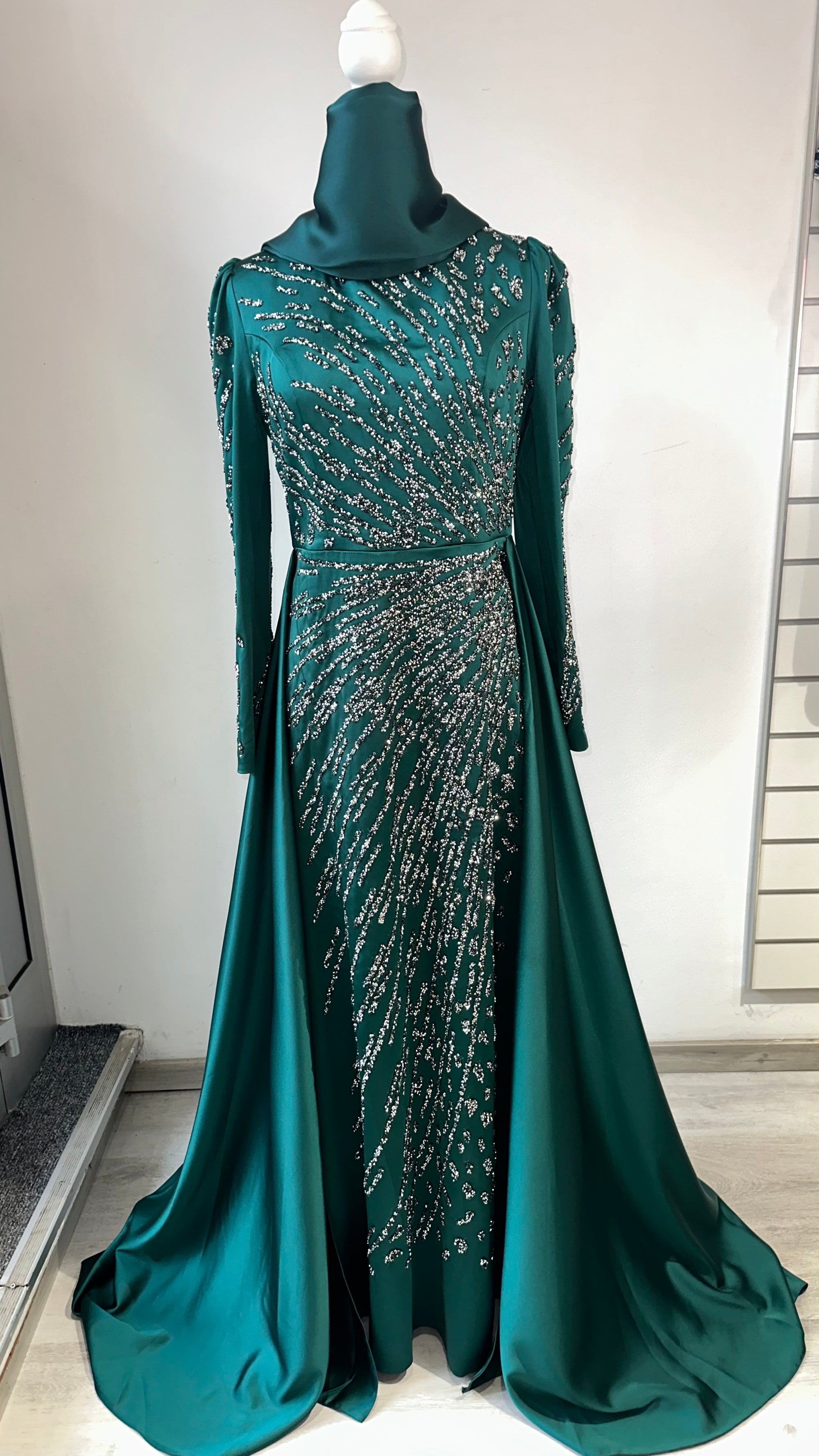 Lara Abendkleid mit Strass in smaragdgrün