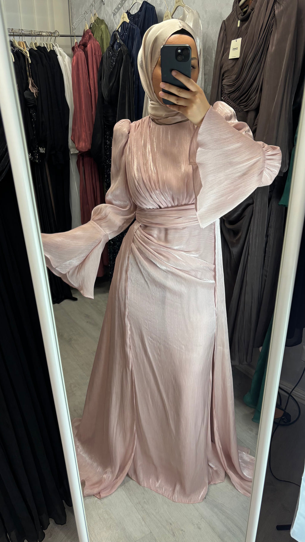 Layla evening dress in pink