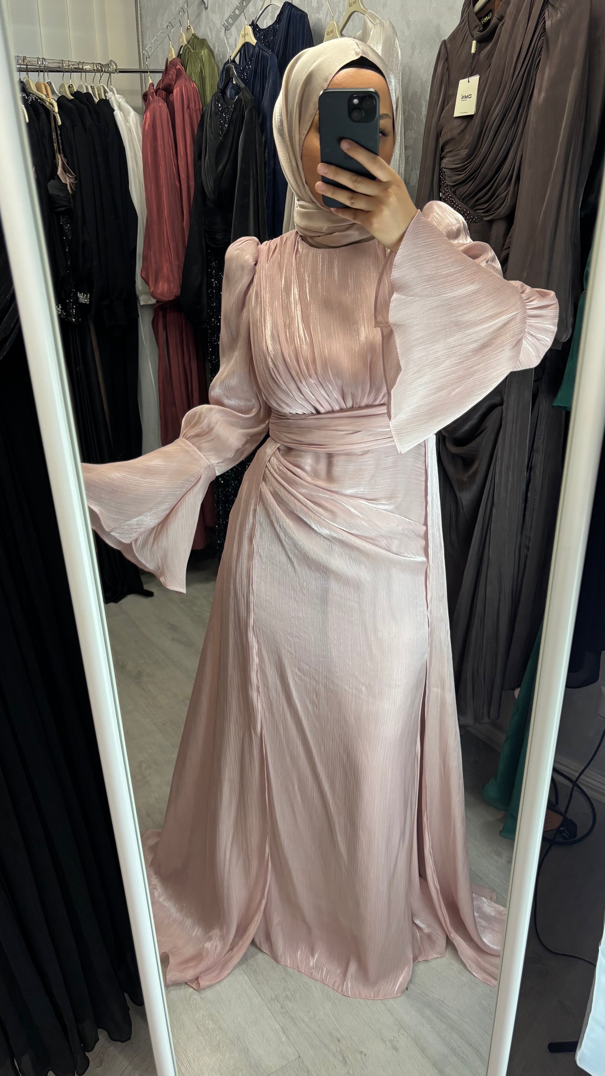 Layla evening dress in pink