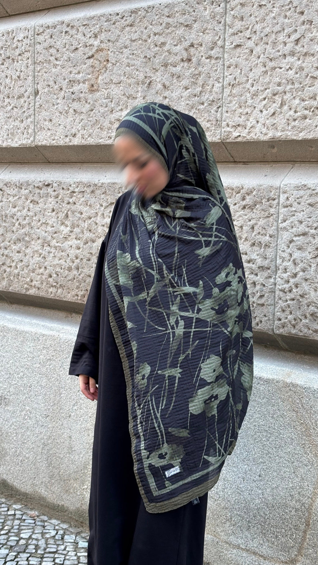 Rosalie Hijab in Schwarz/Grün