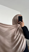 Janjan Hijab in Goldbeige