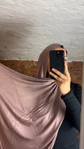 Armine Jersey Hijab in Taupe Violett