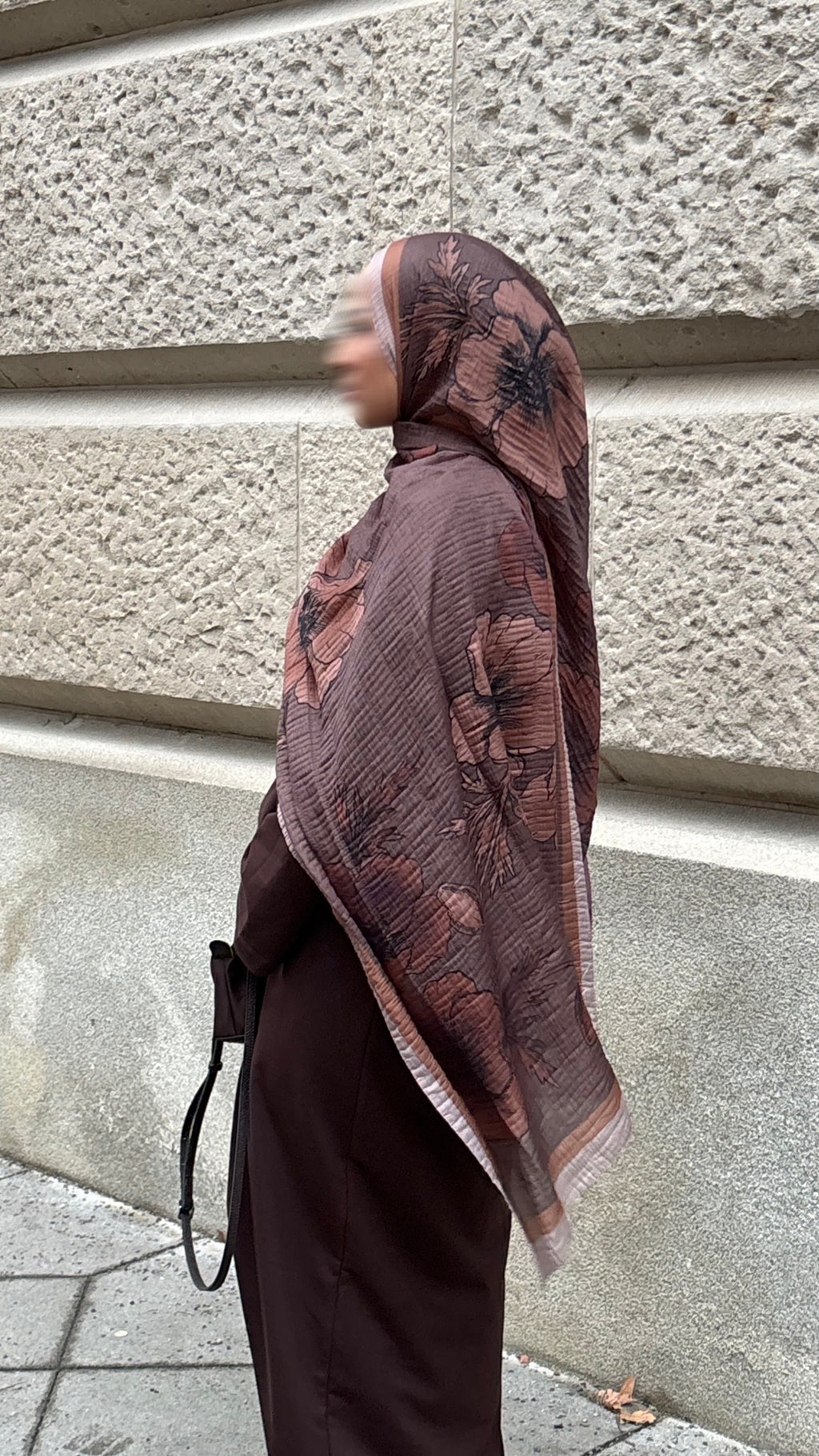 Rosea Hijab in Braun