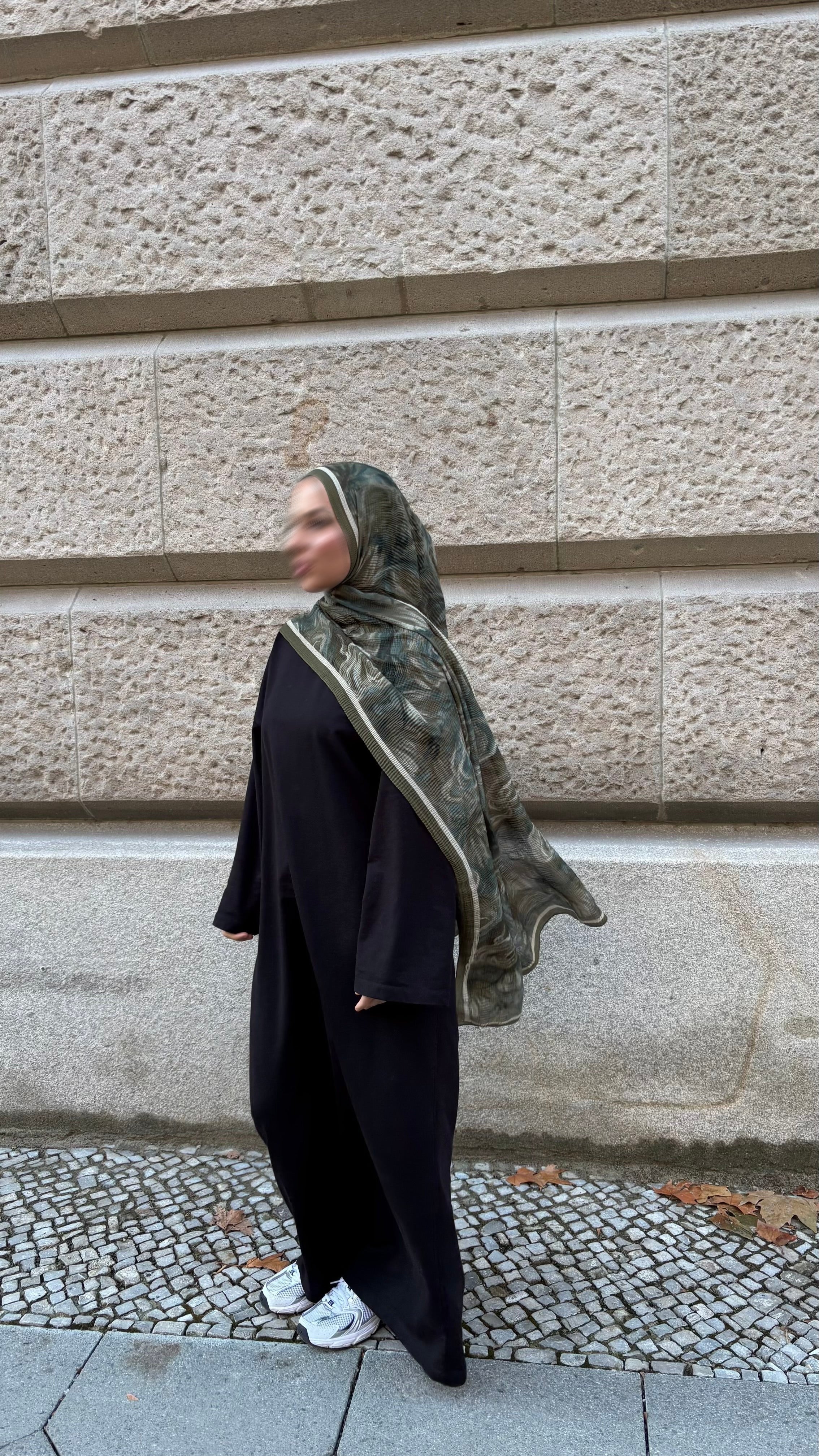 Velora Hijab in Khaki