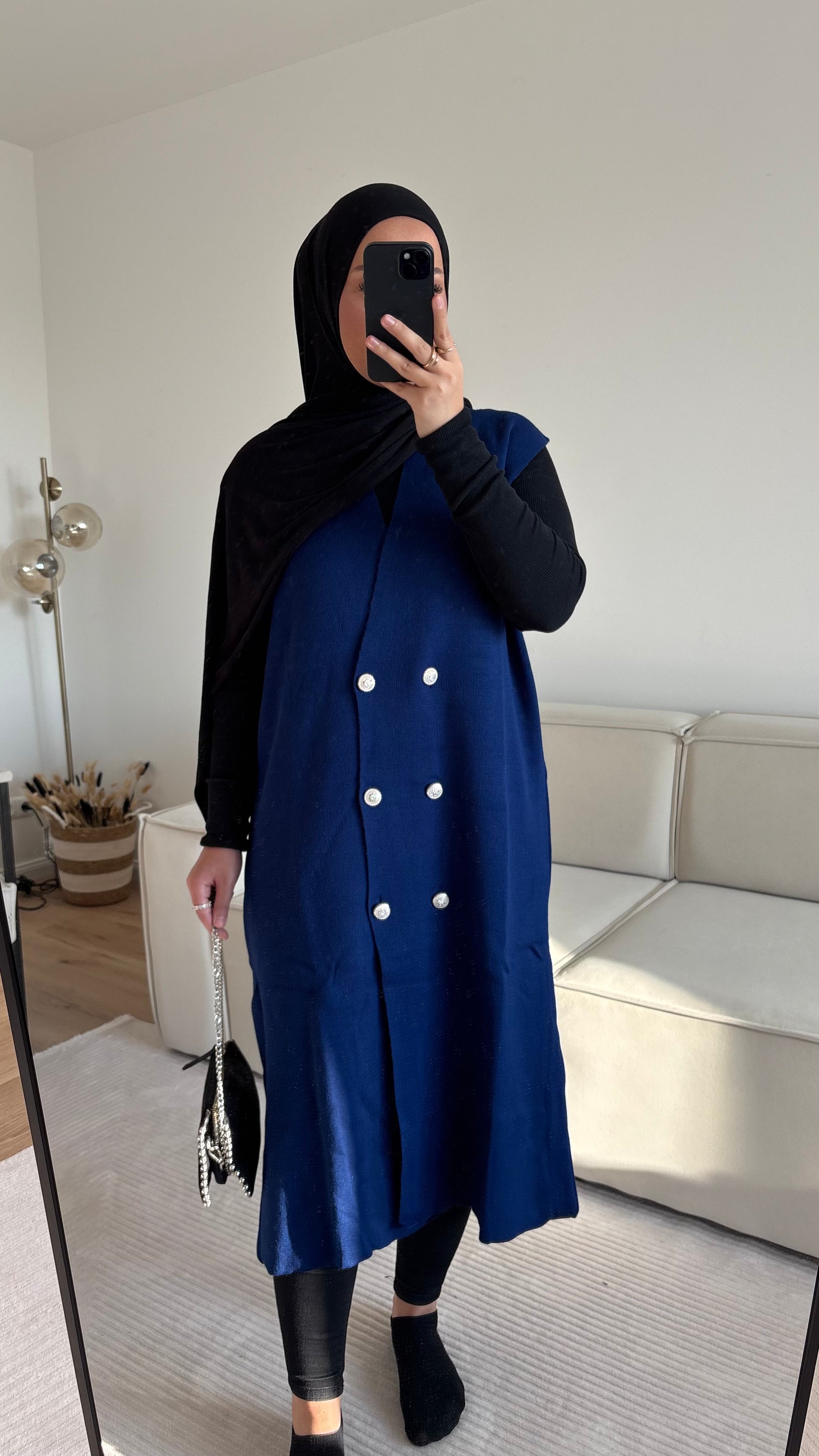 Nura Weste