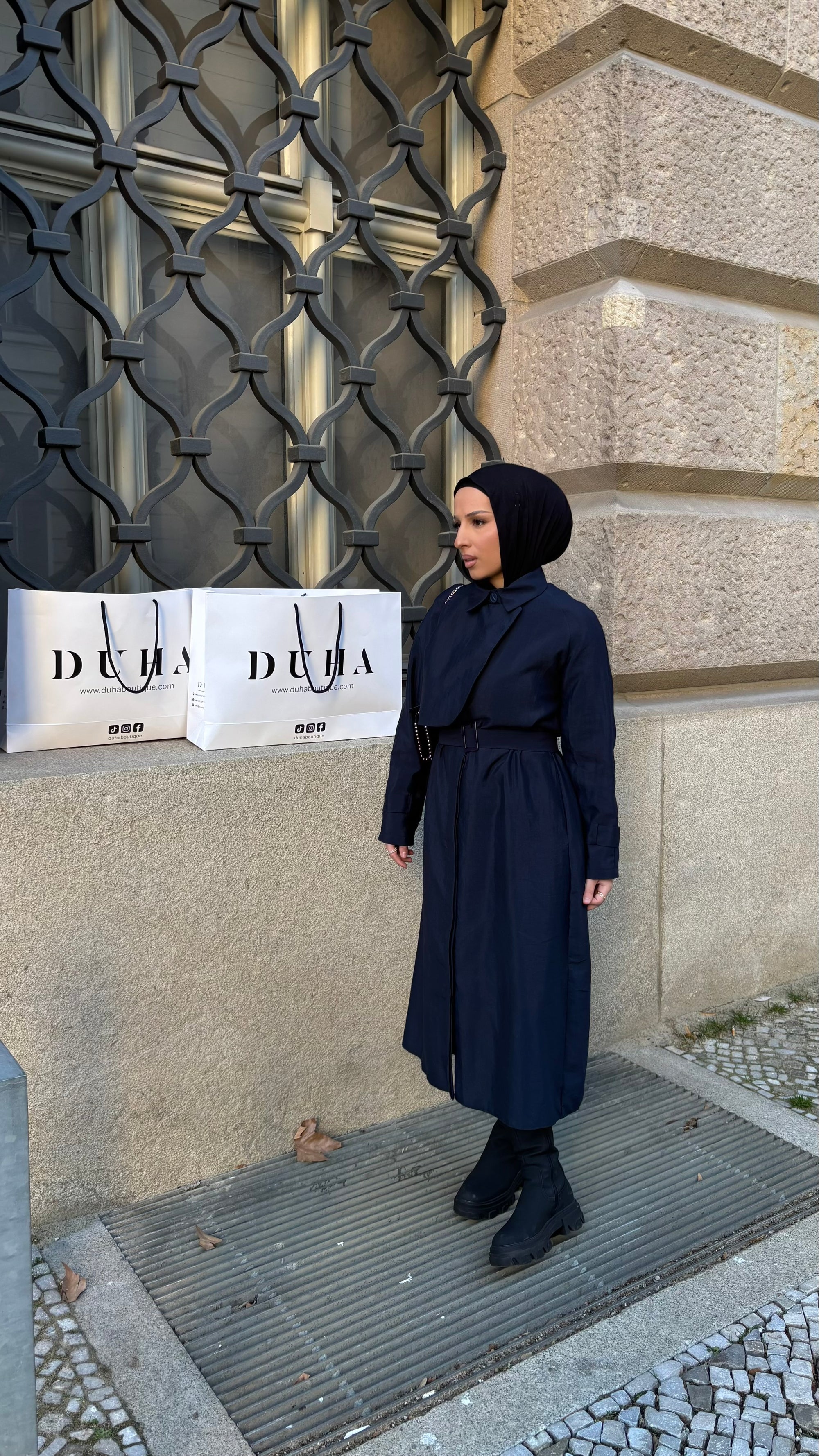 Adele Trenchcoat in dunkelblau