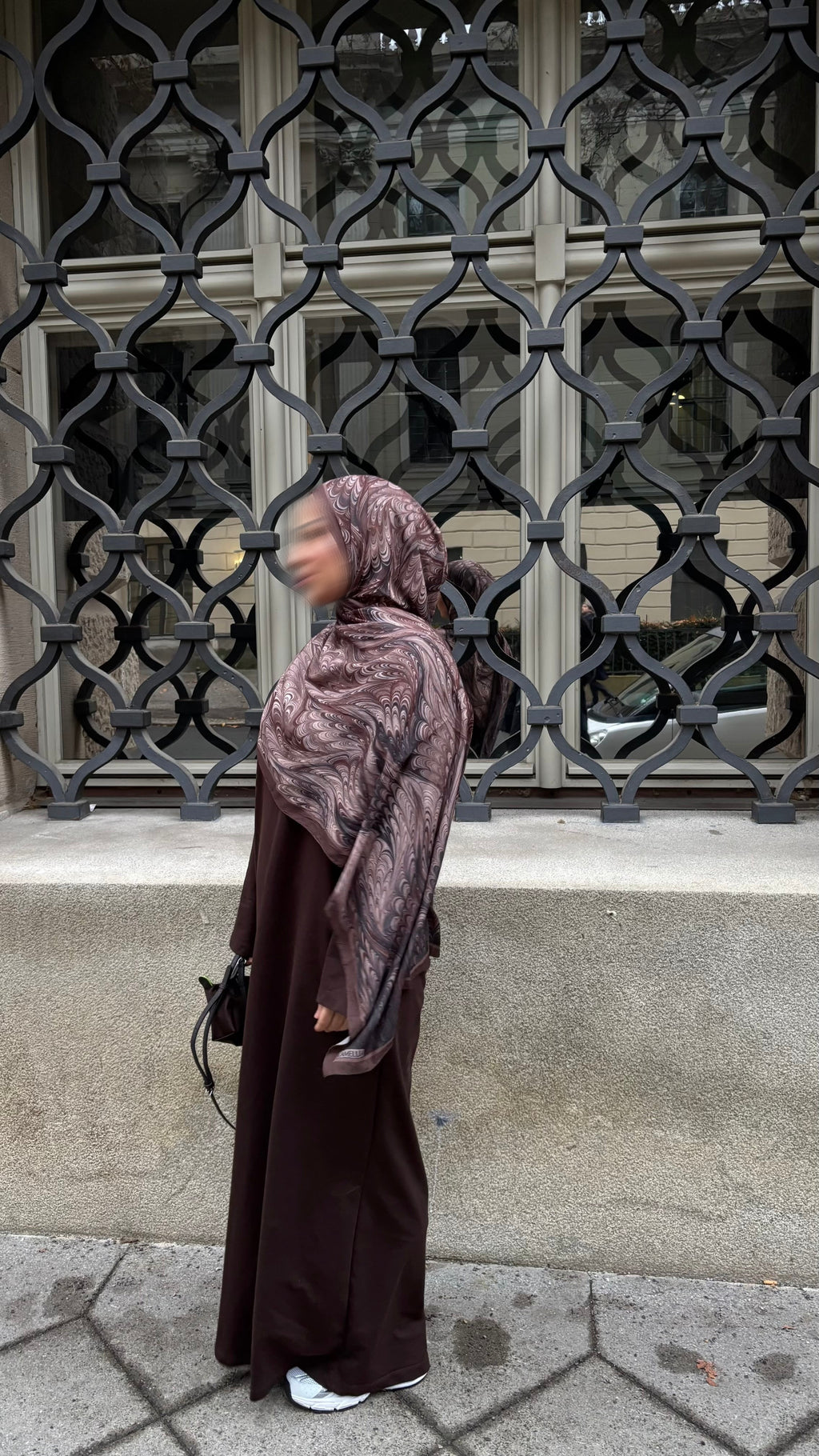 Ava Hijab in Braun
