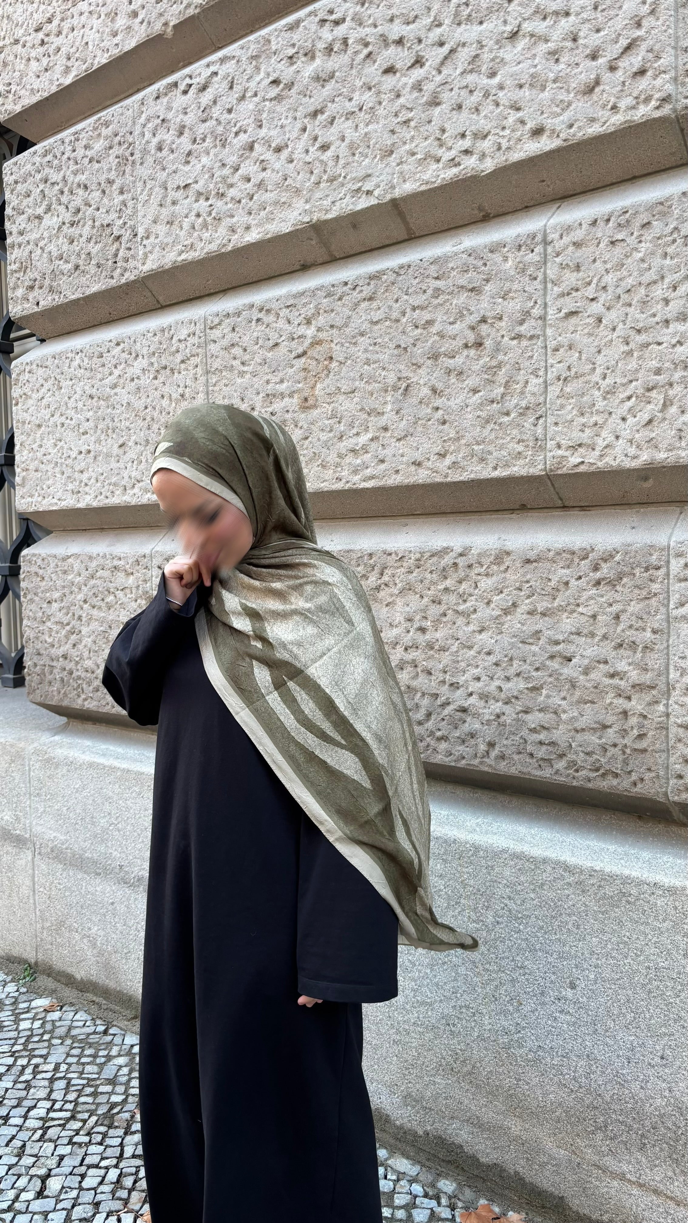 Lunara Hijab in Beige/Khaki