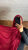 Armine Jersey Hijab in Karminrot