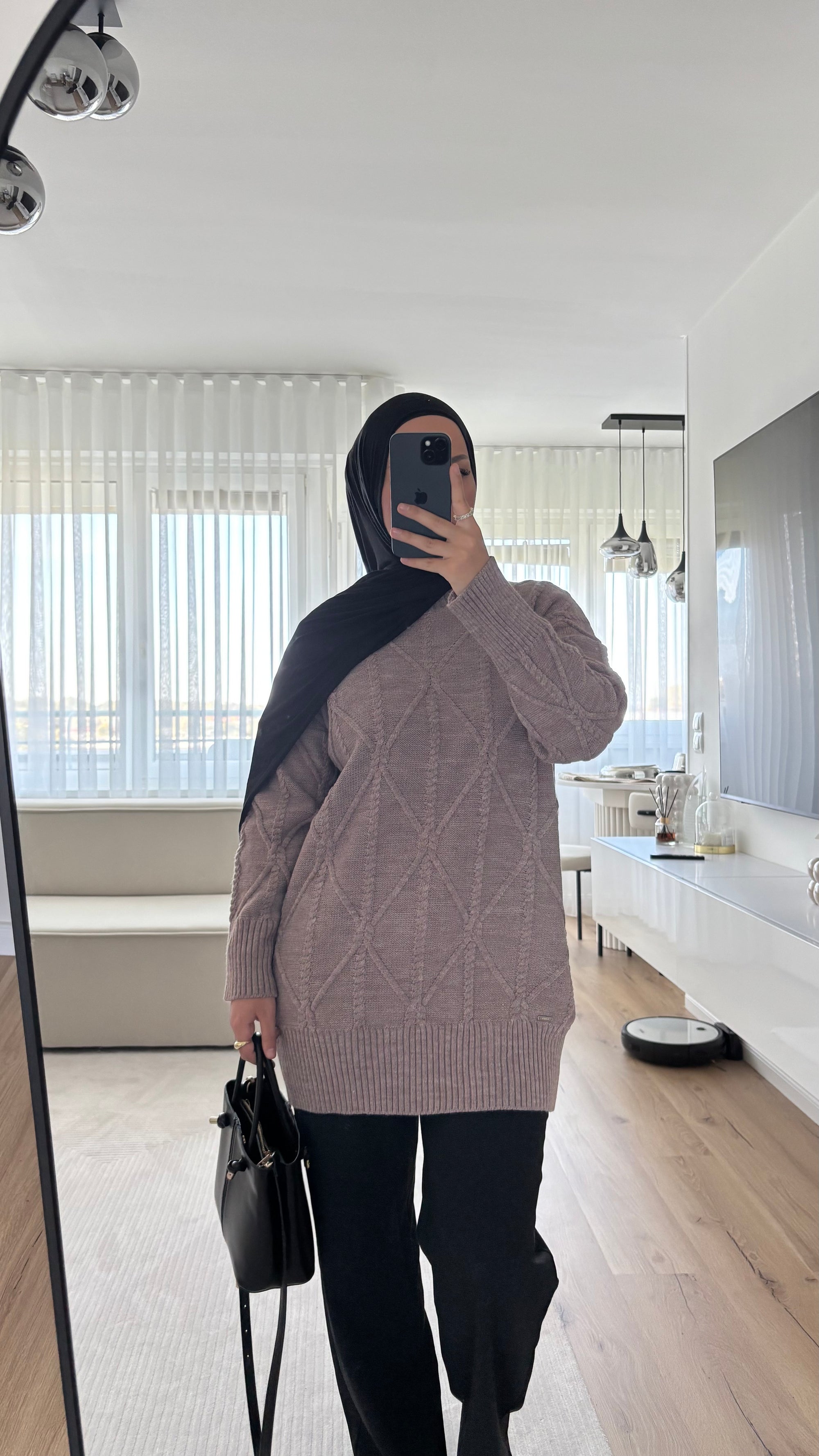 Liora Pullover