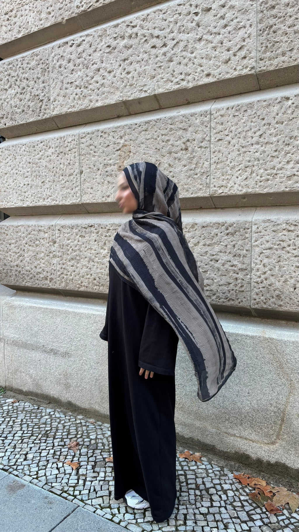 Serena Hijab in Schwarz/Nude