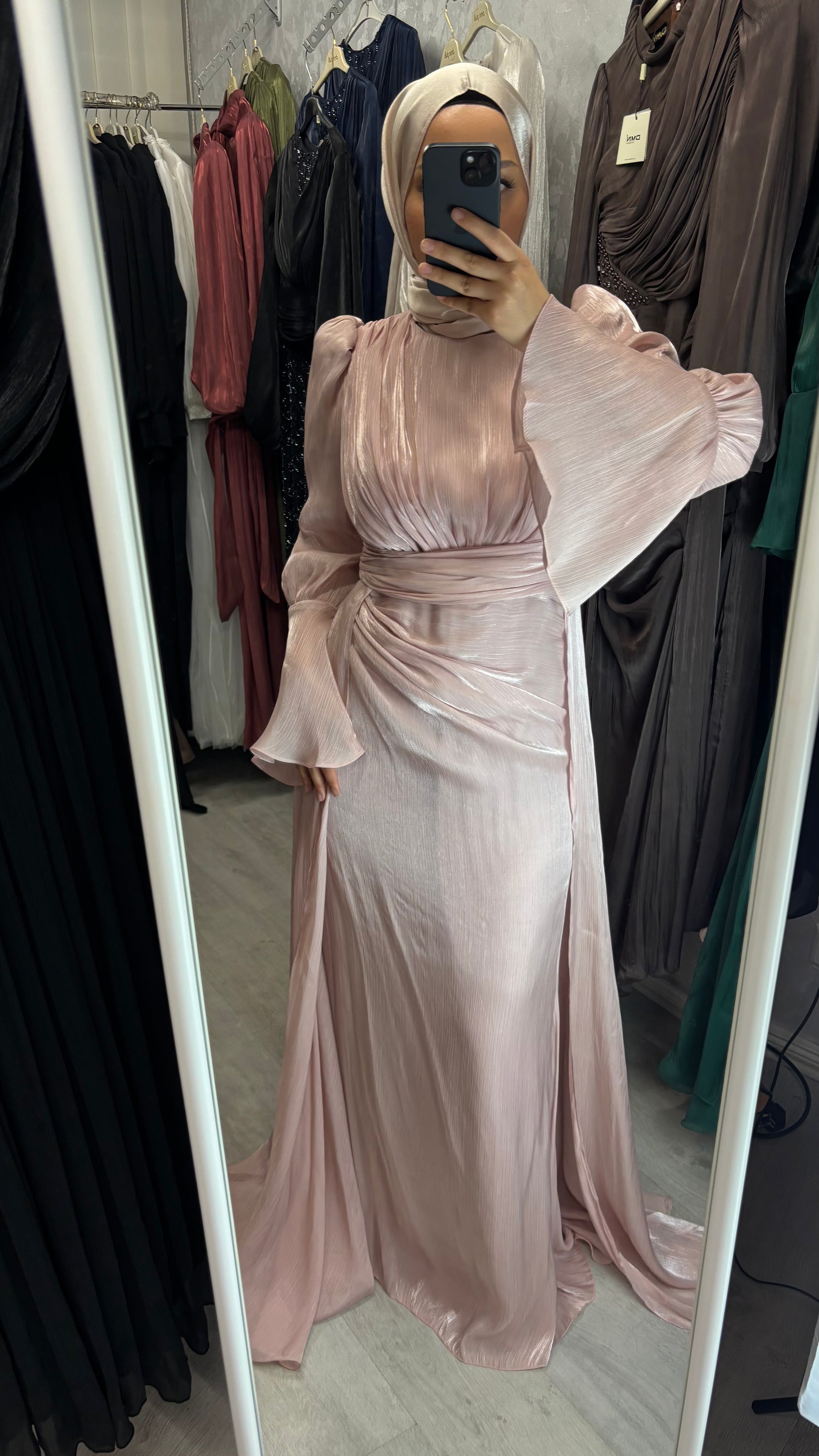 Layla evening dress in pink