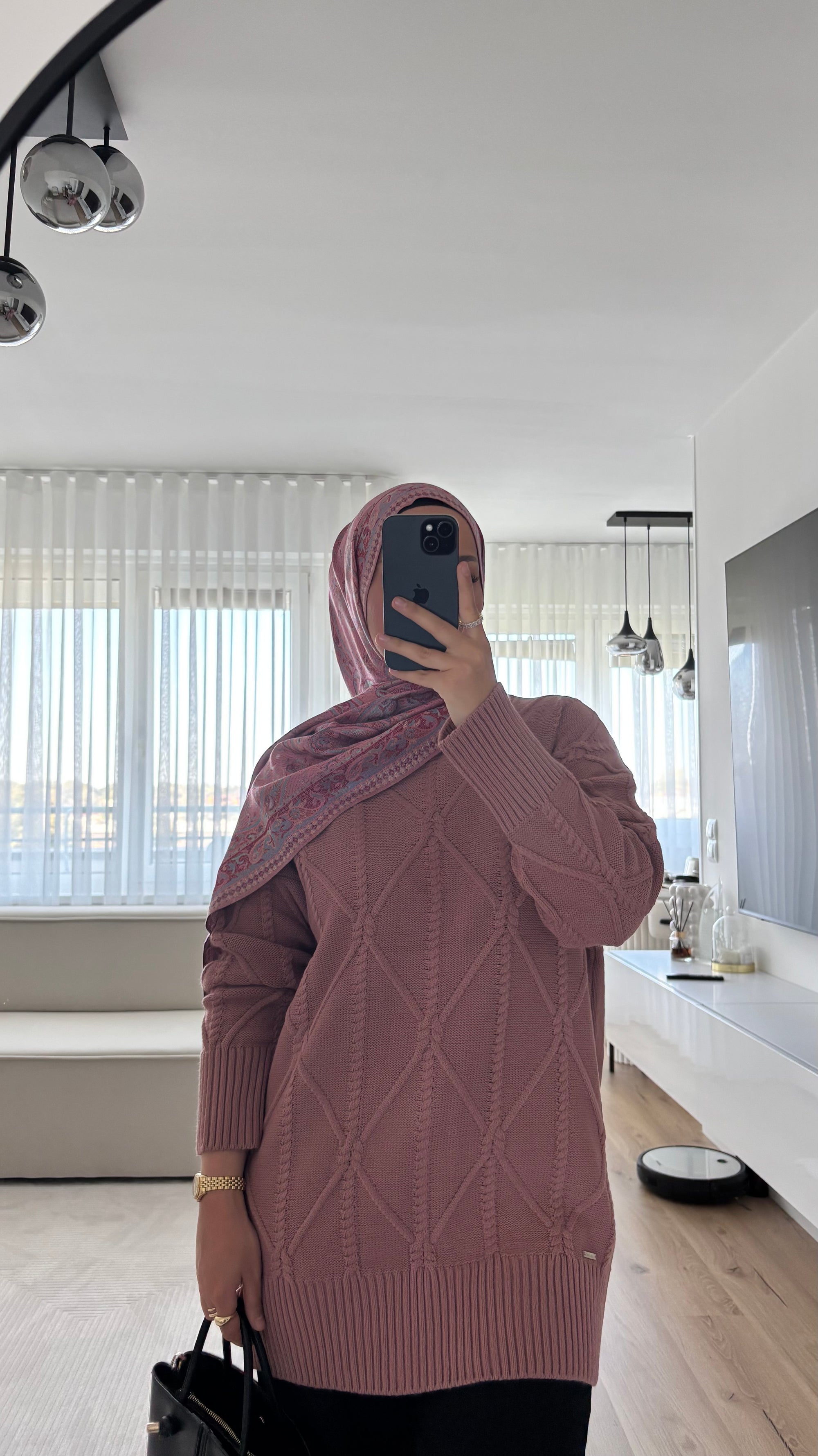 Liora Pullover