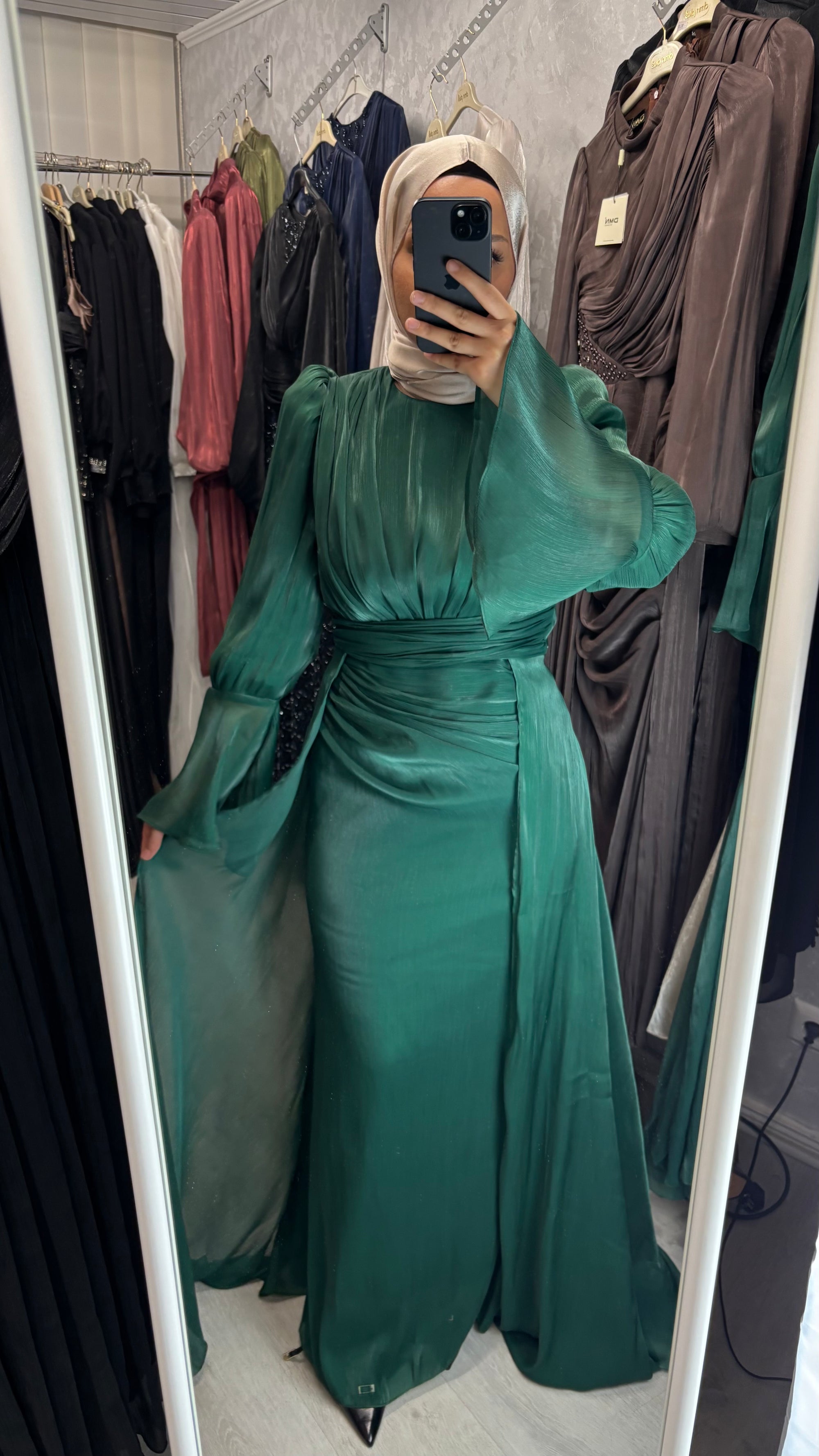 Layla evening dress in emerald green