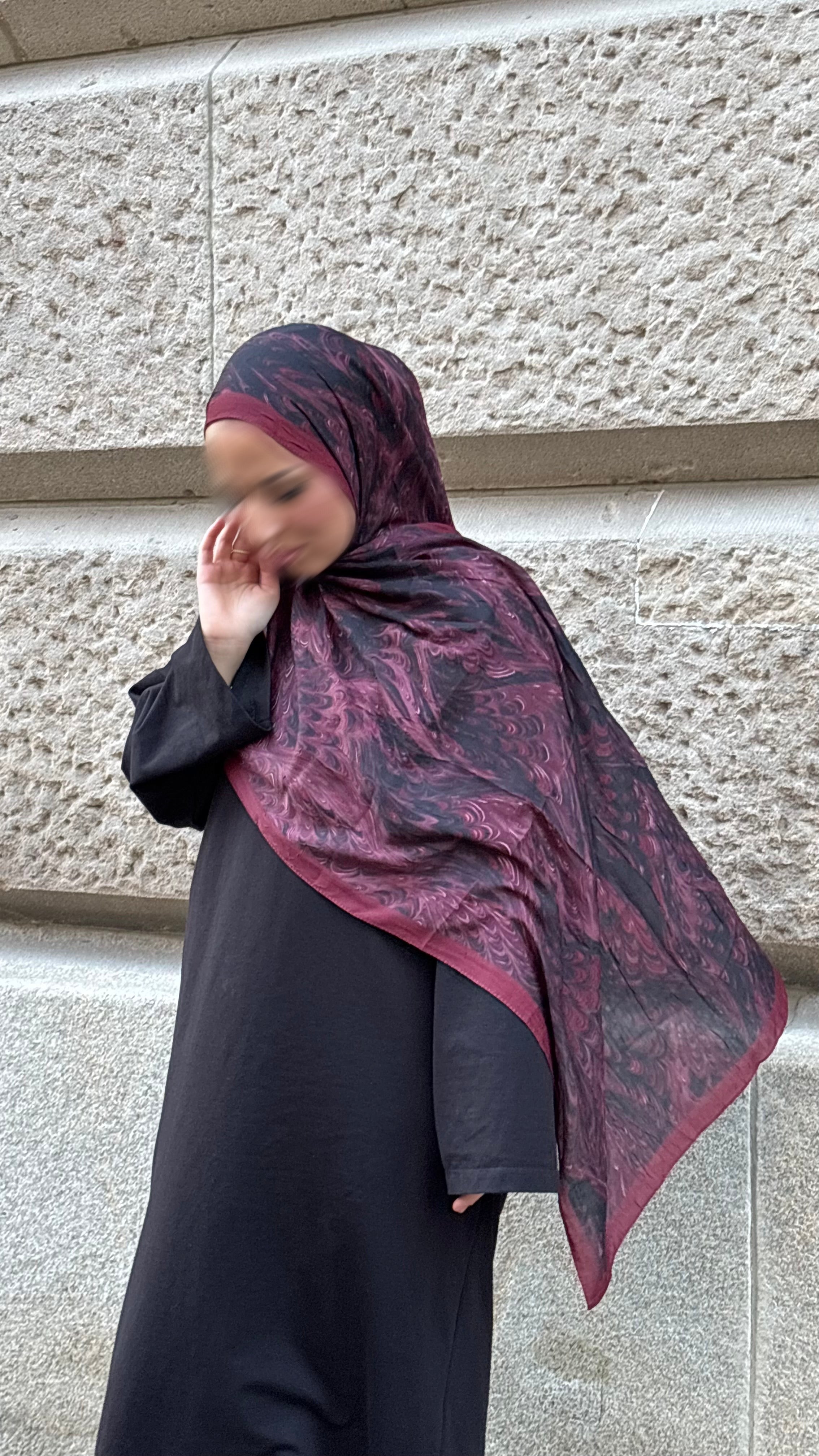 Ava Hijab in Schwarz/Bordeaux