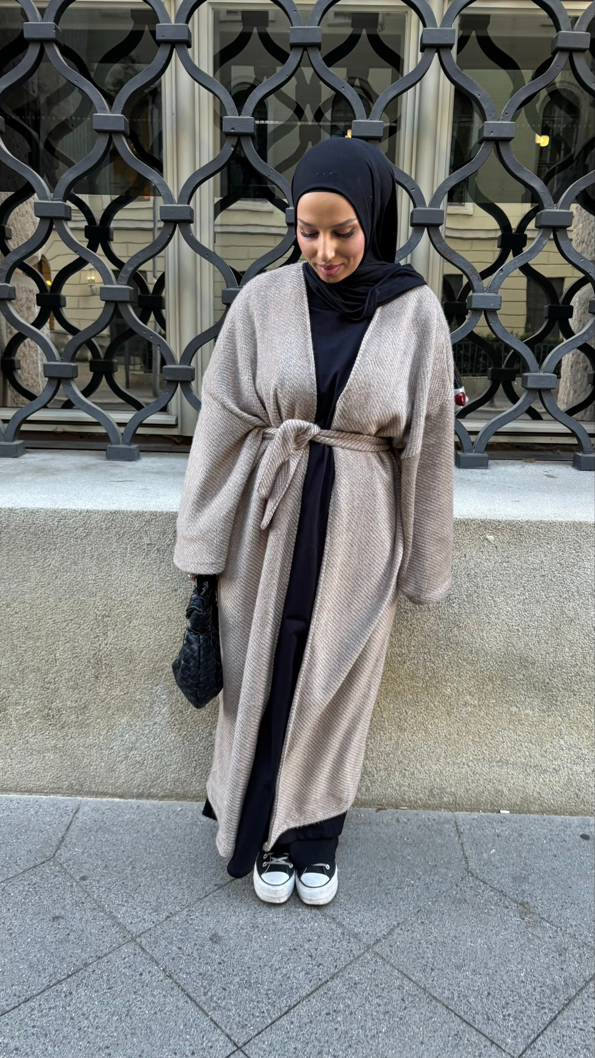 Zoya Mantel