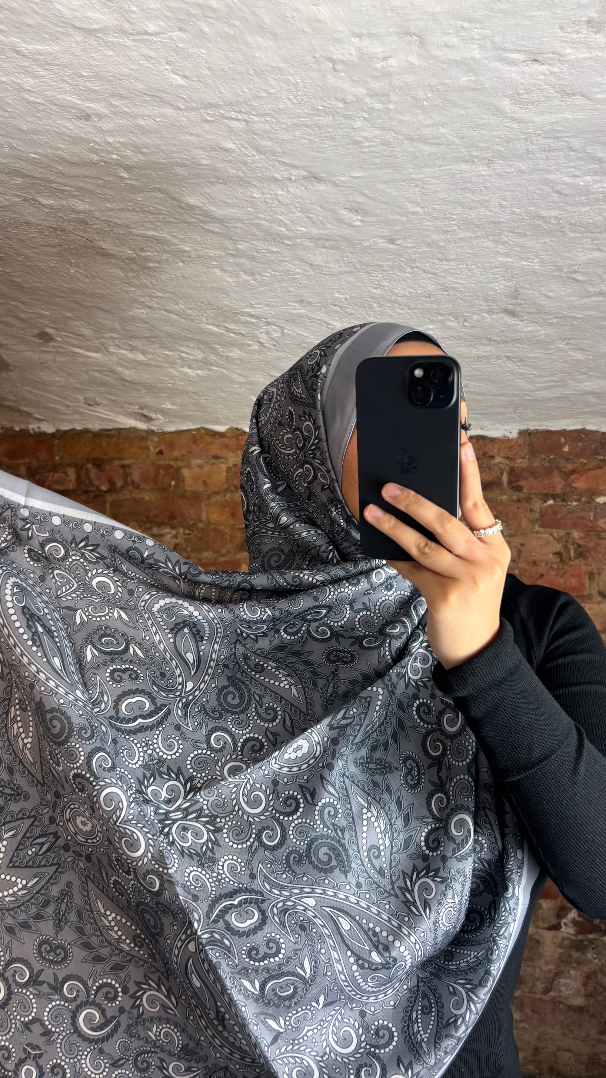 Belli Fresh Nova scarf in gray
