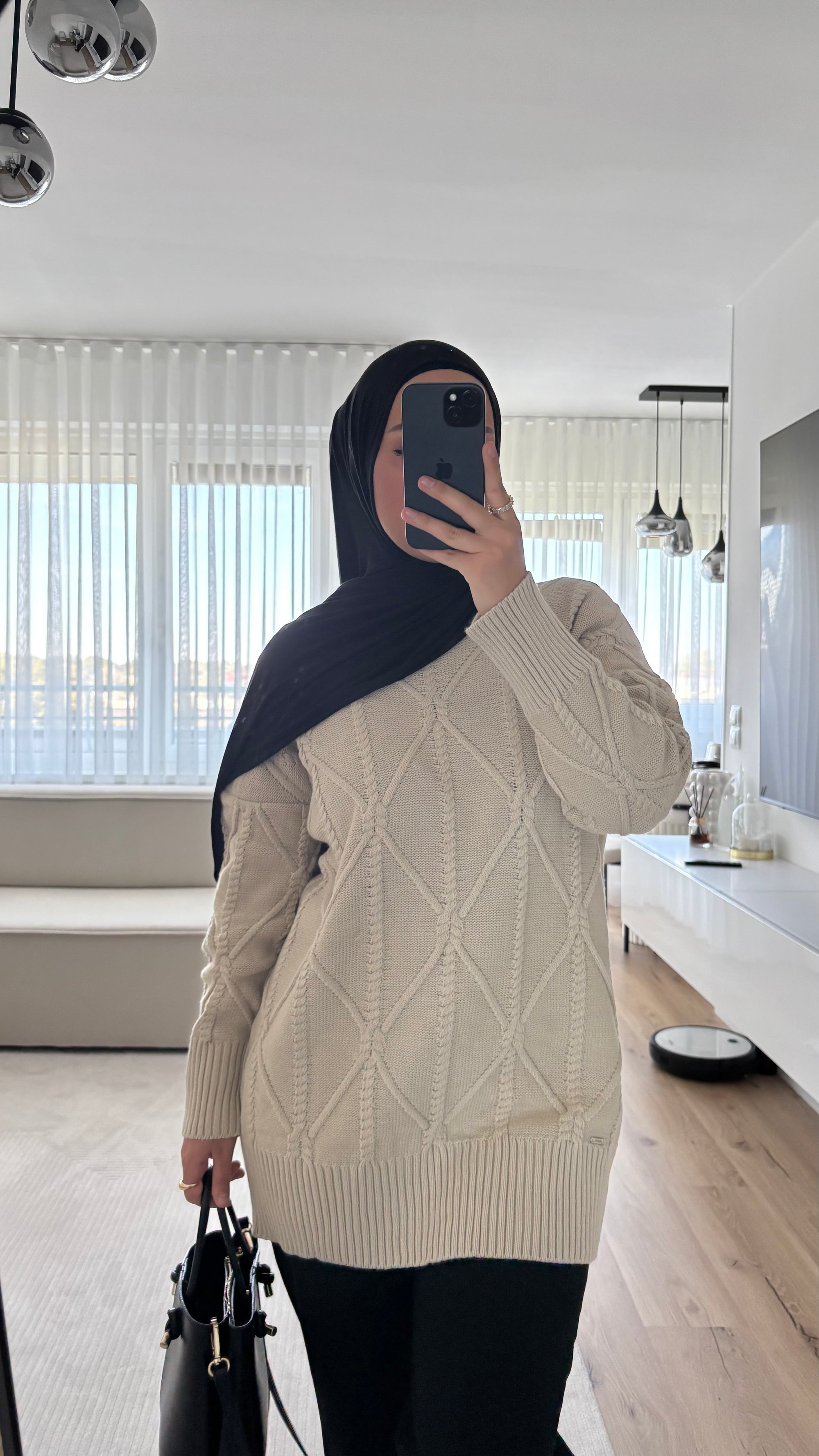 Liora Pullover