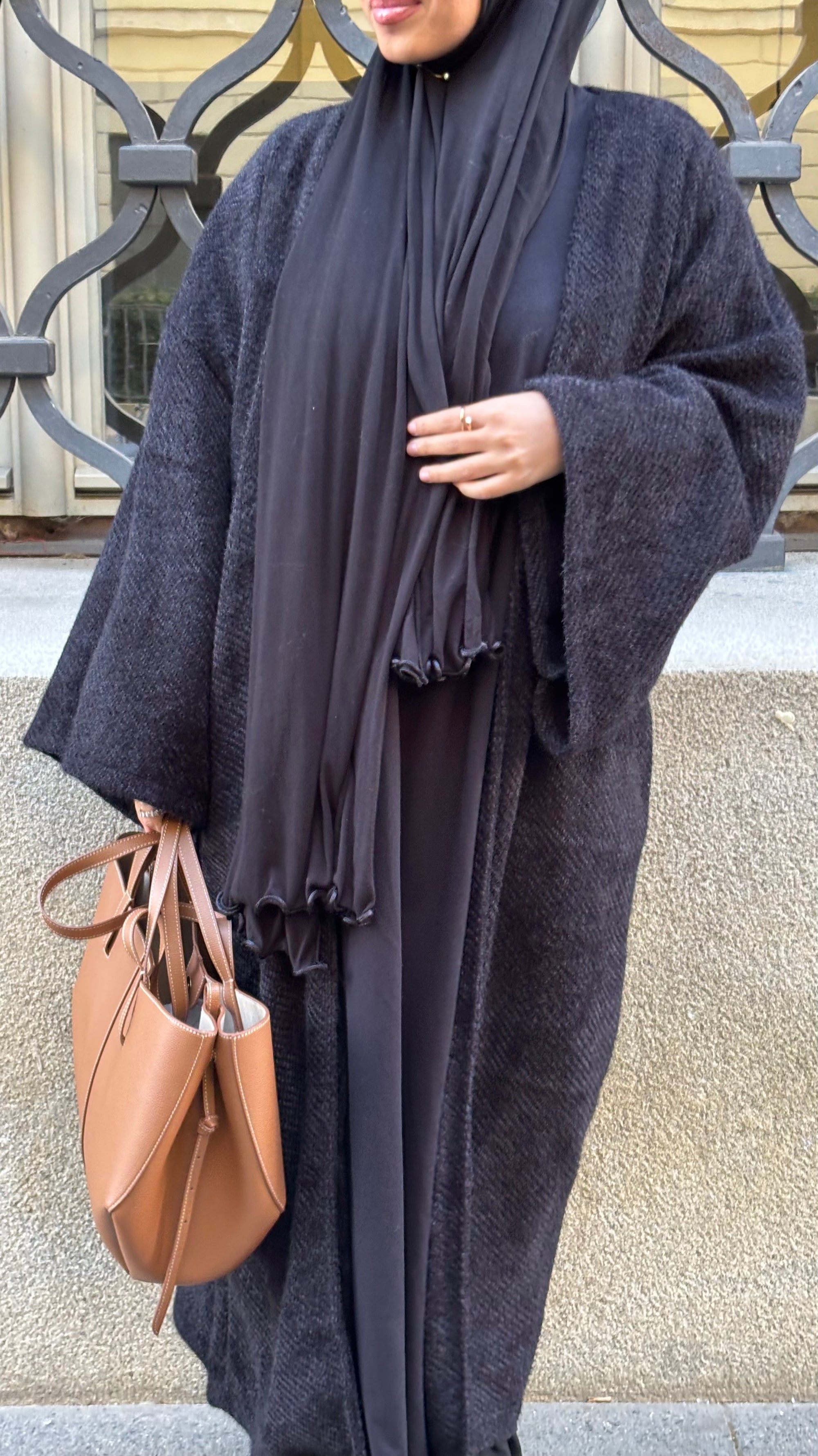 Zoya Mantel