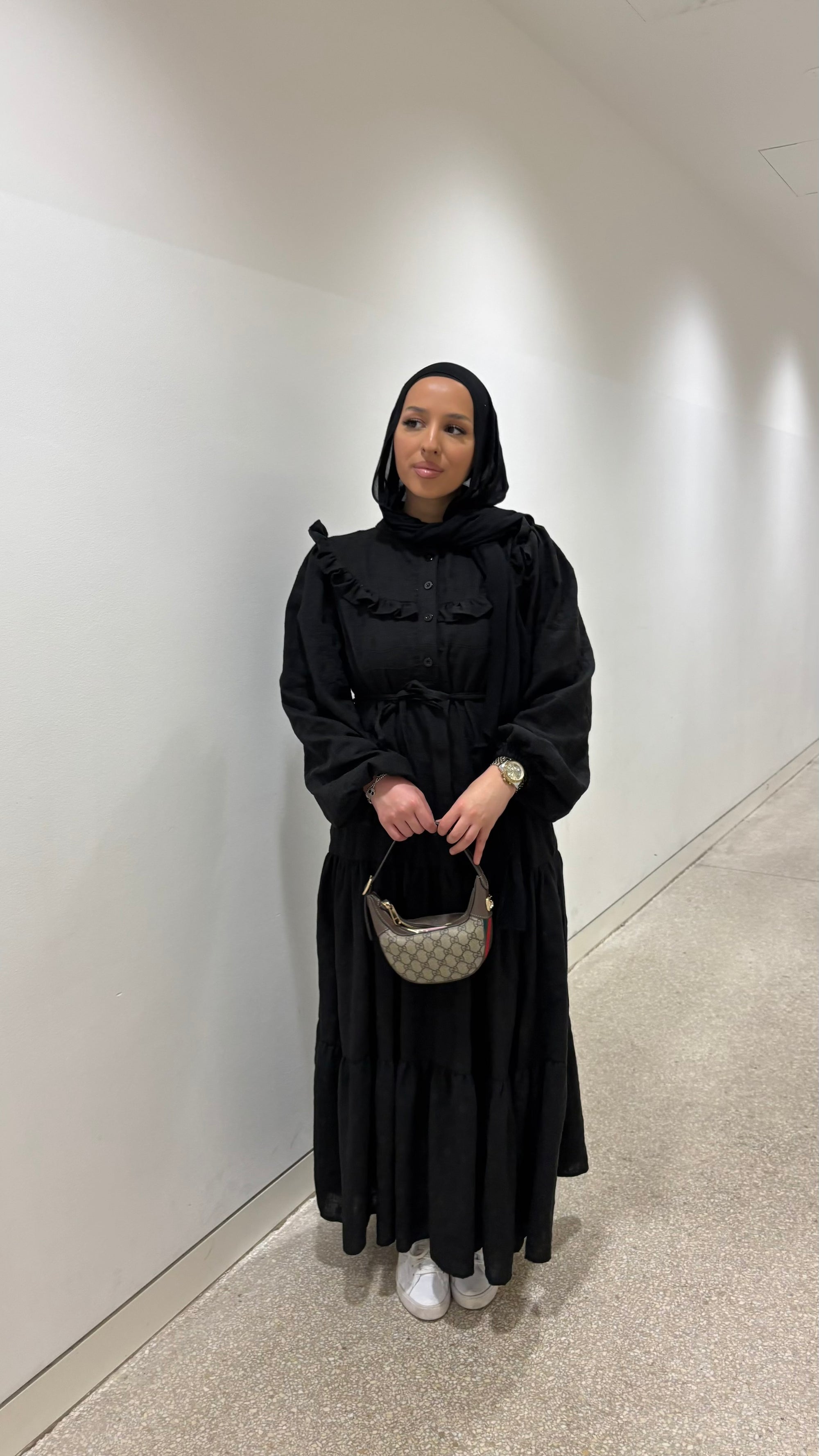 Nabila dress in black