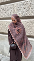 Rosea Hijab in Braun