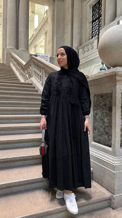 Noura Kleid in schwarz