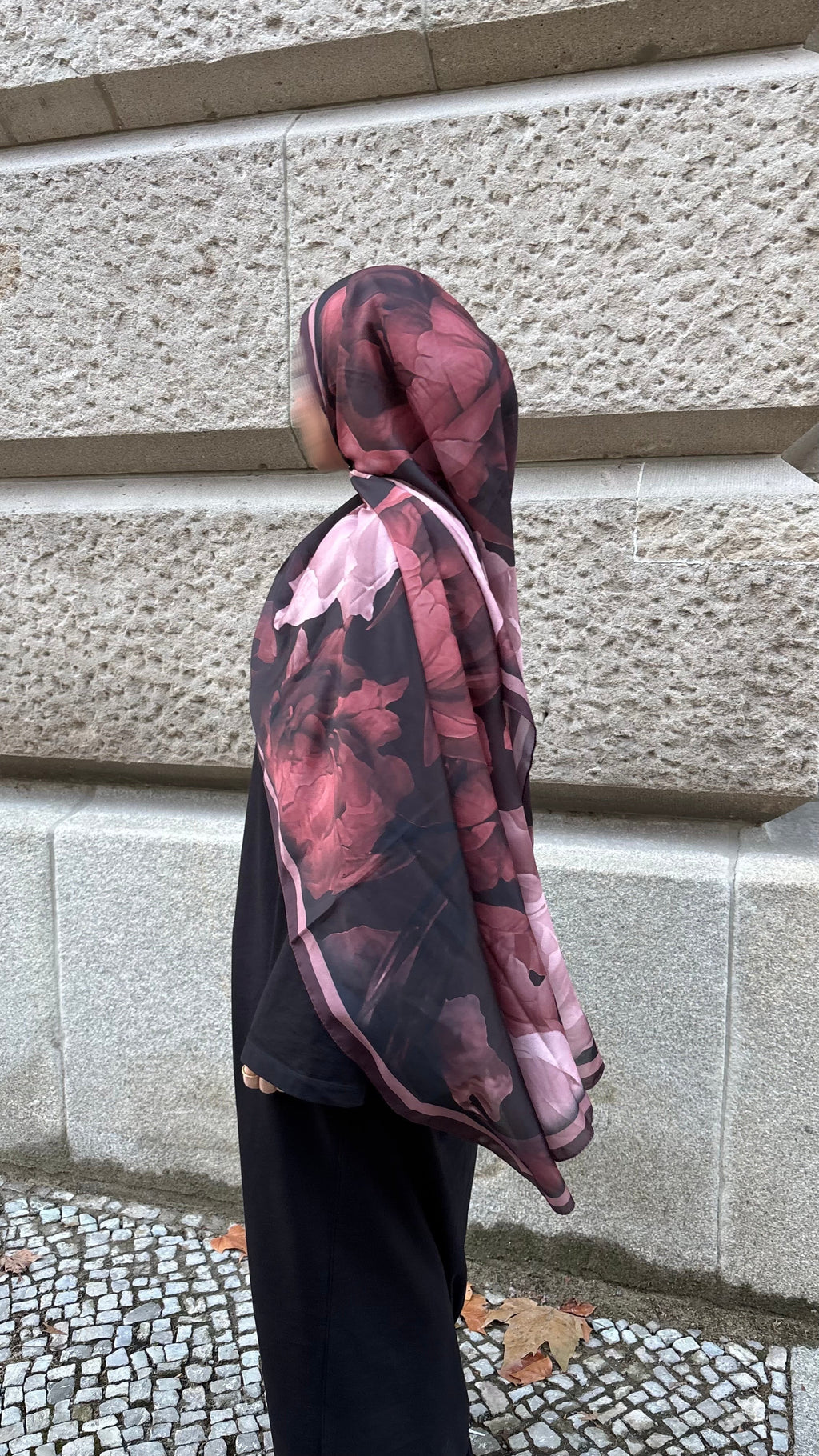Bloom Hijab in Bordeaux