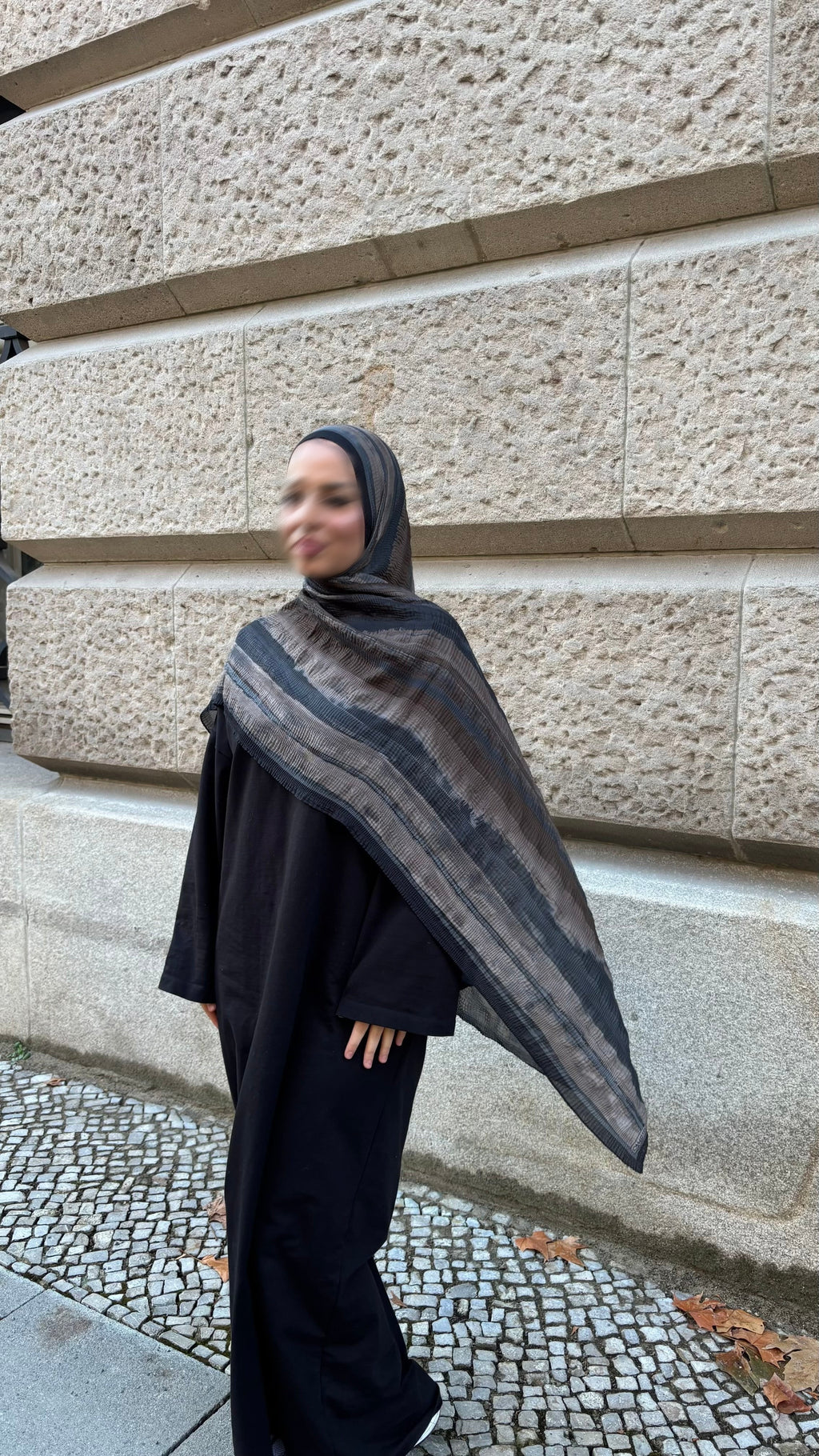 Serena Hijab in Schwarz/Grau