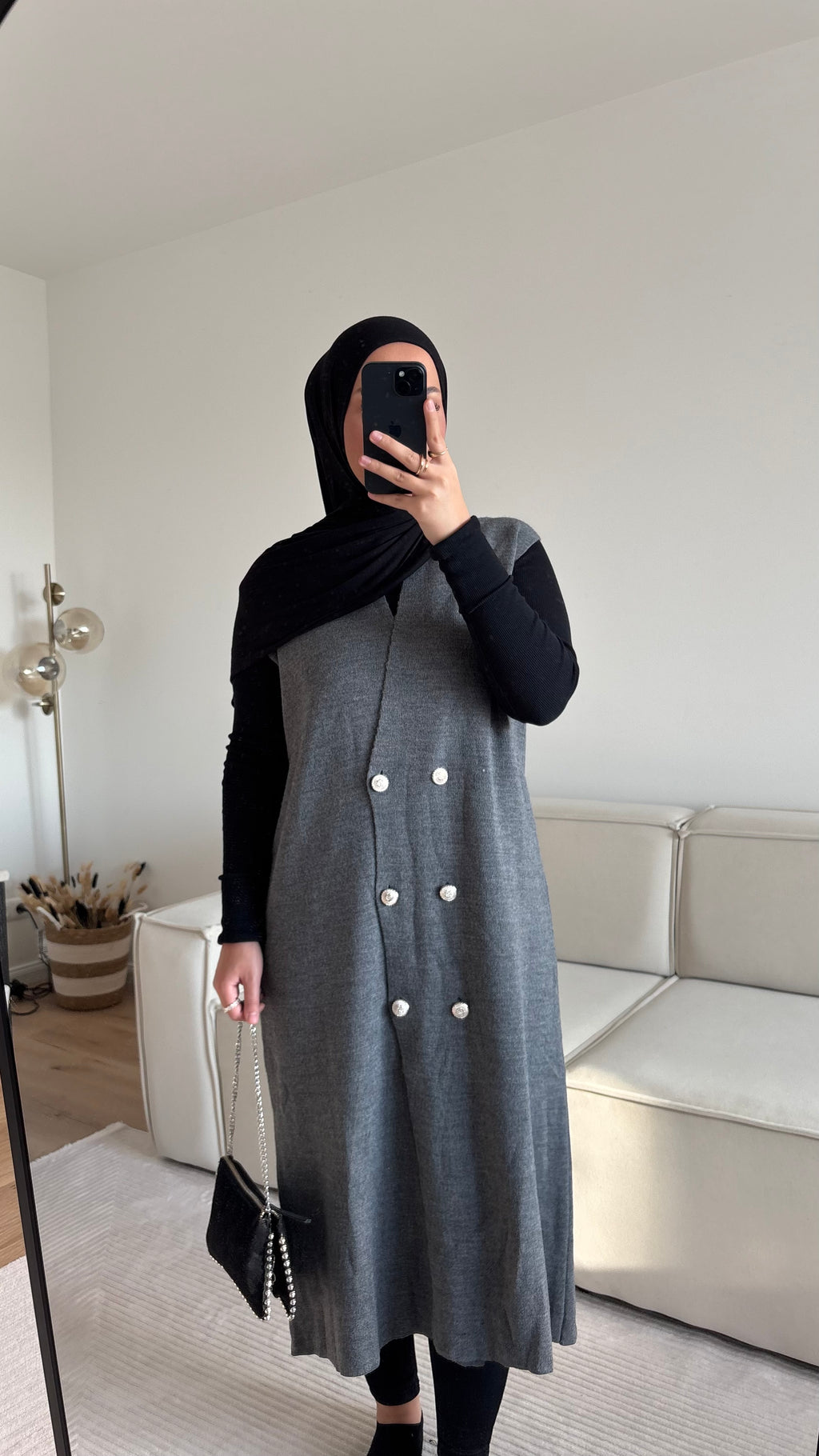 Nura Weste