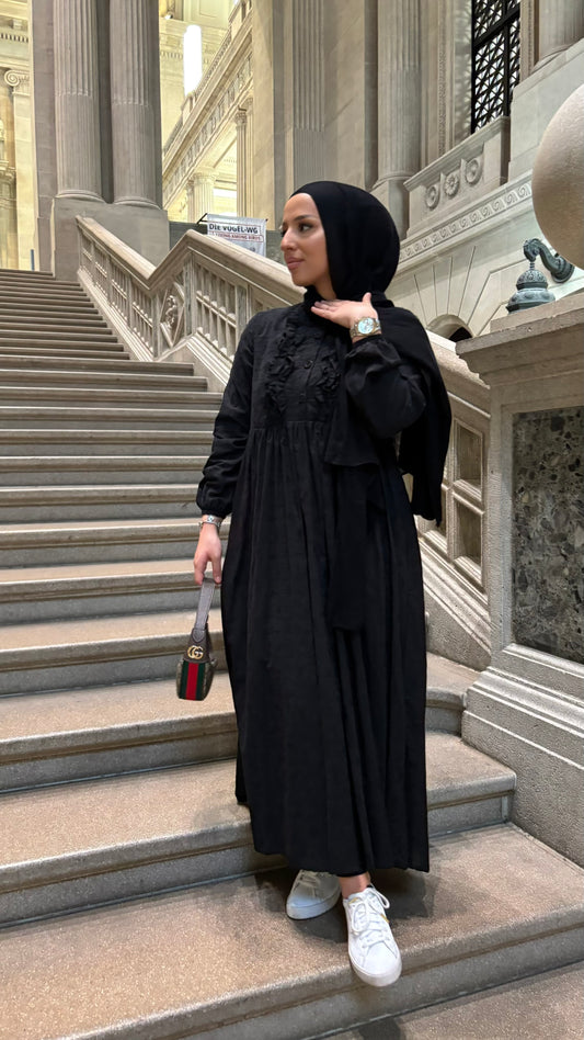 Noura Kleid in schwarz