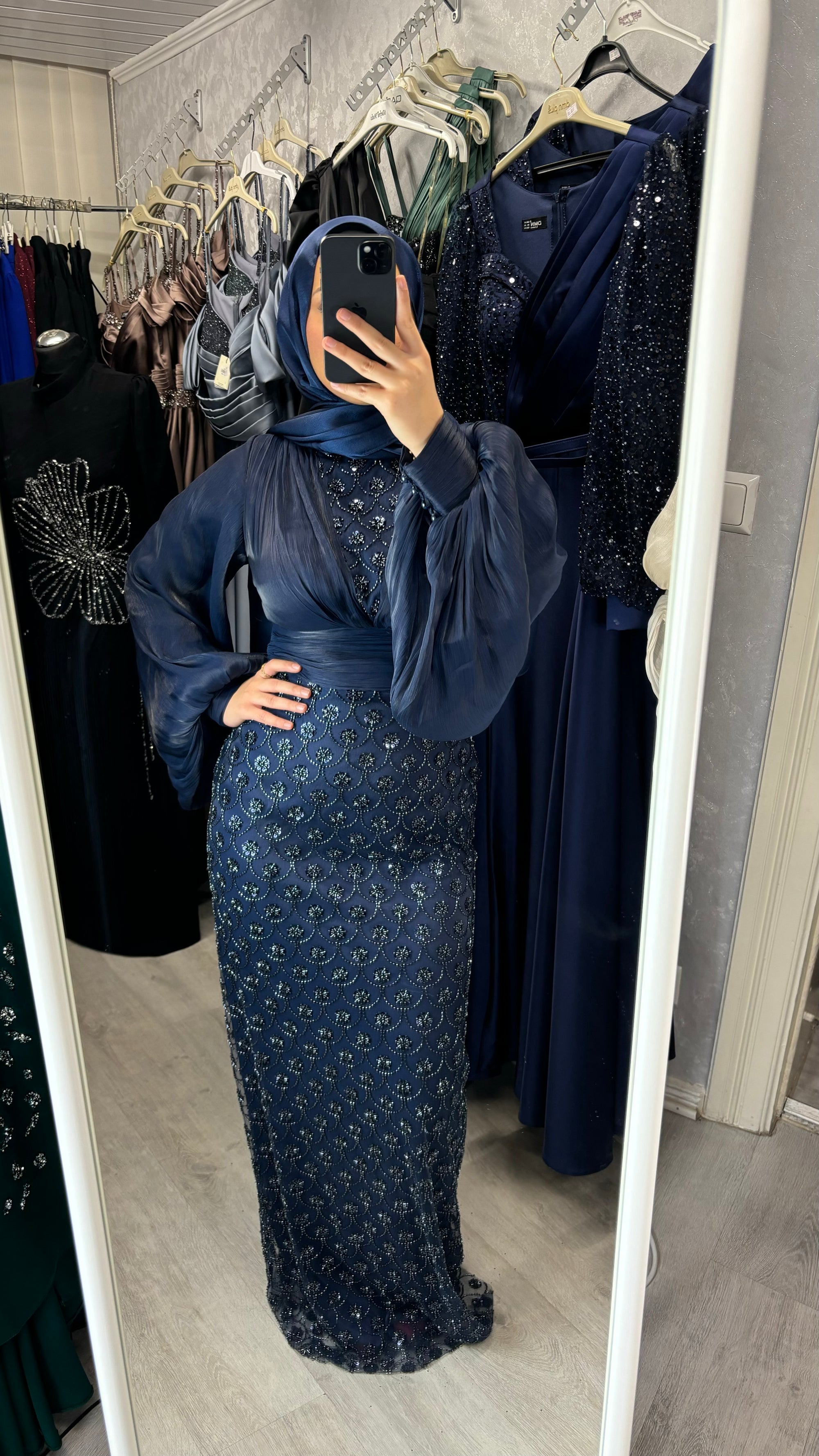 Elay evening dress in navy blue