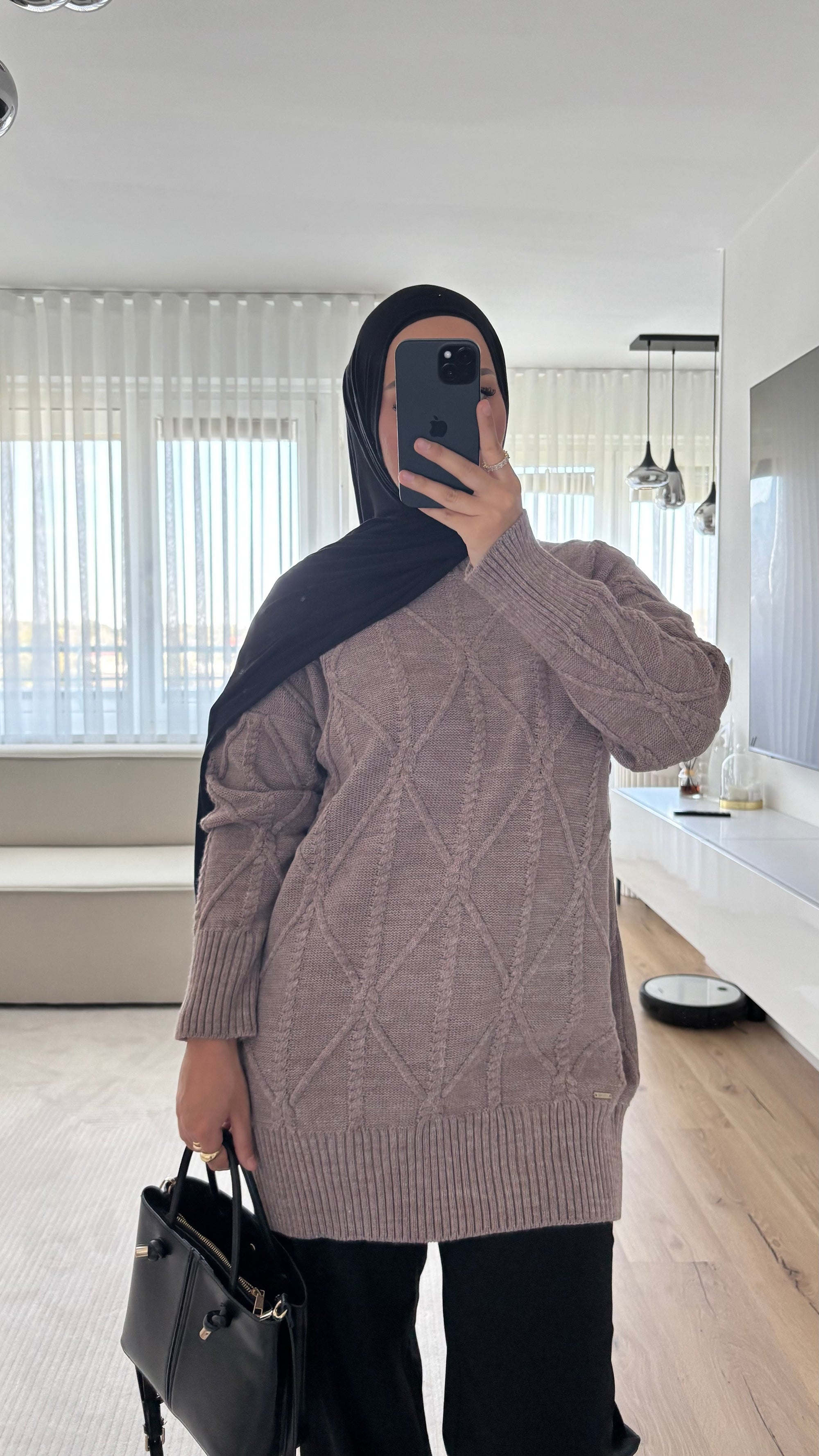 Liora Pullover