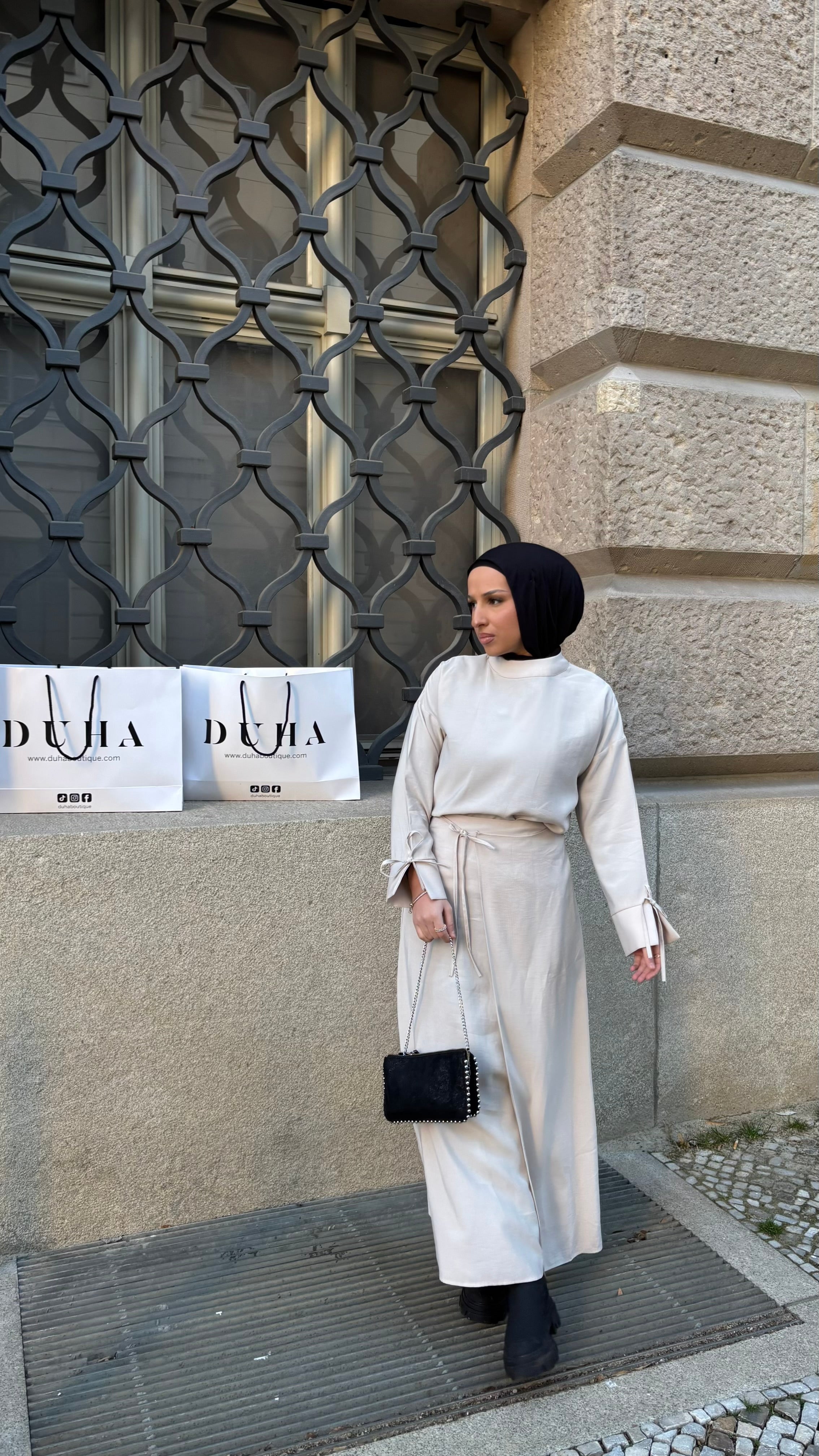 Ensemble Dania avec jupe en beige