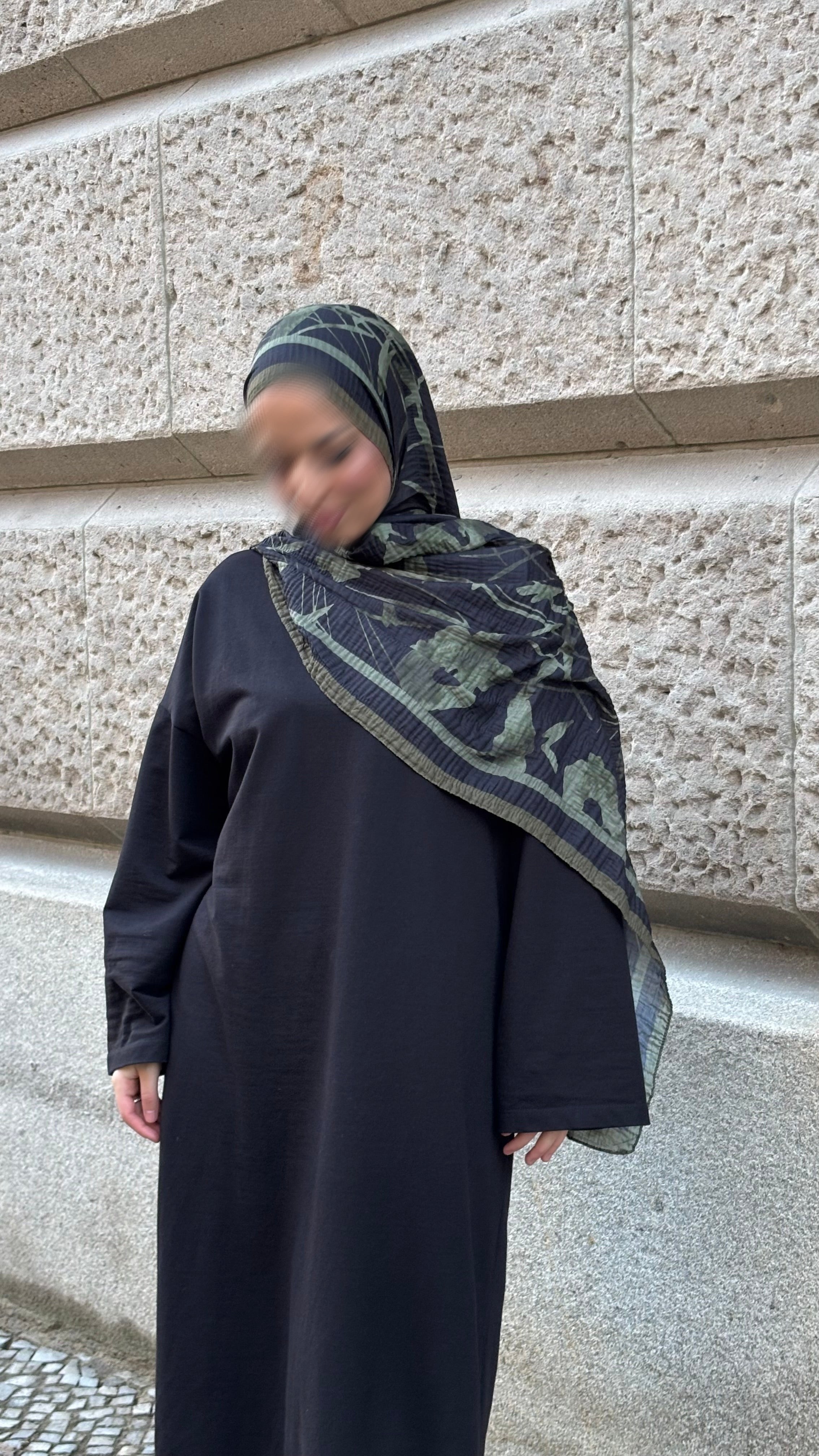 Rosalie Hijab in Schwarz/Grün