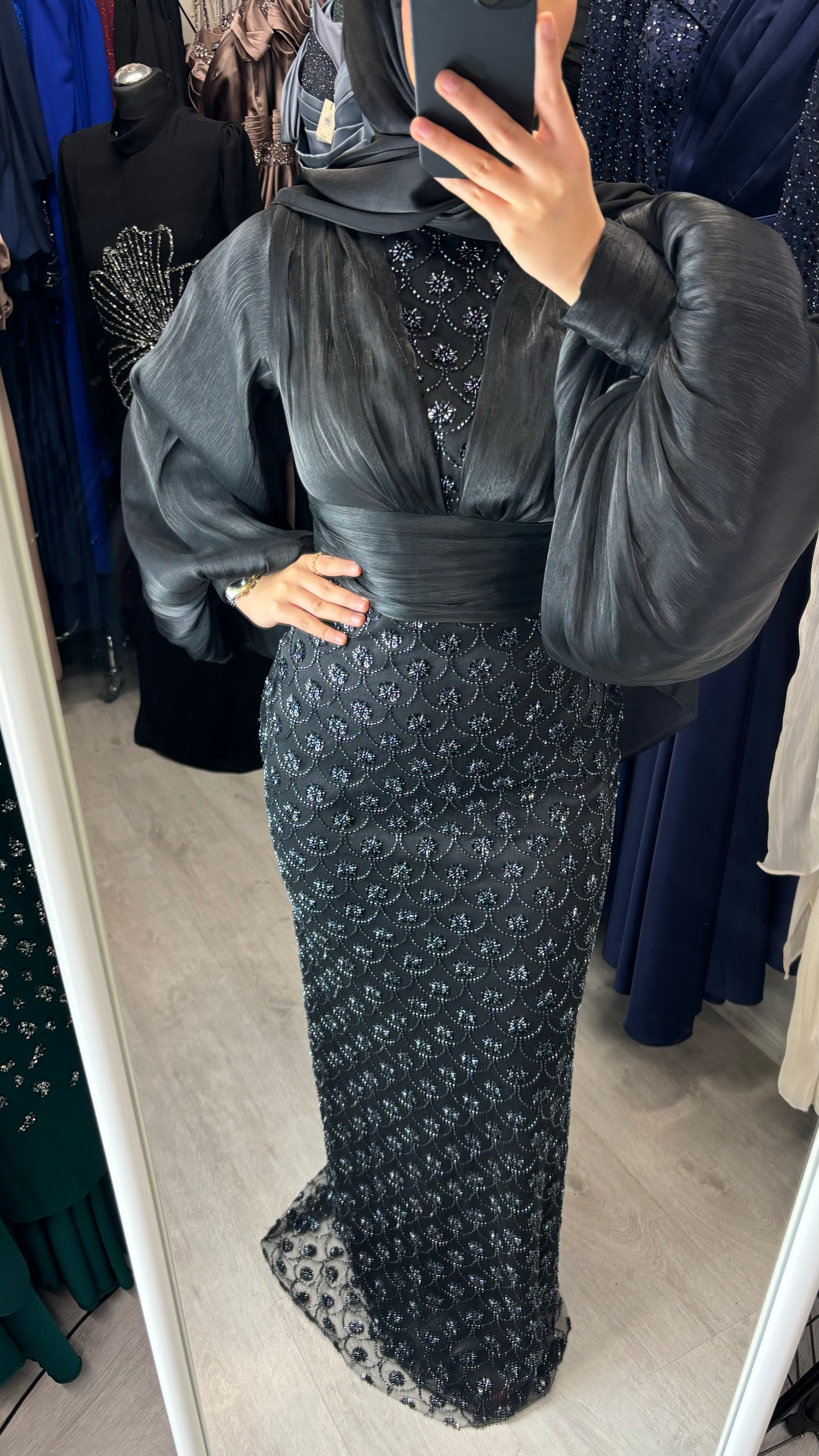 Elay evening dress in black