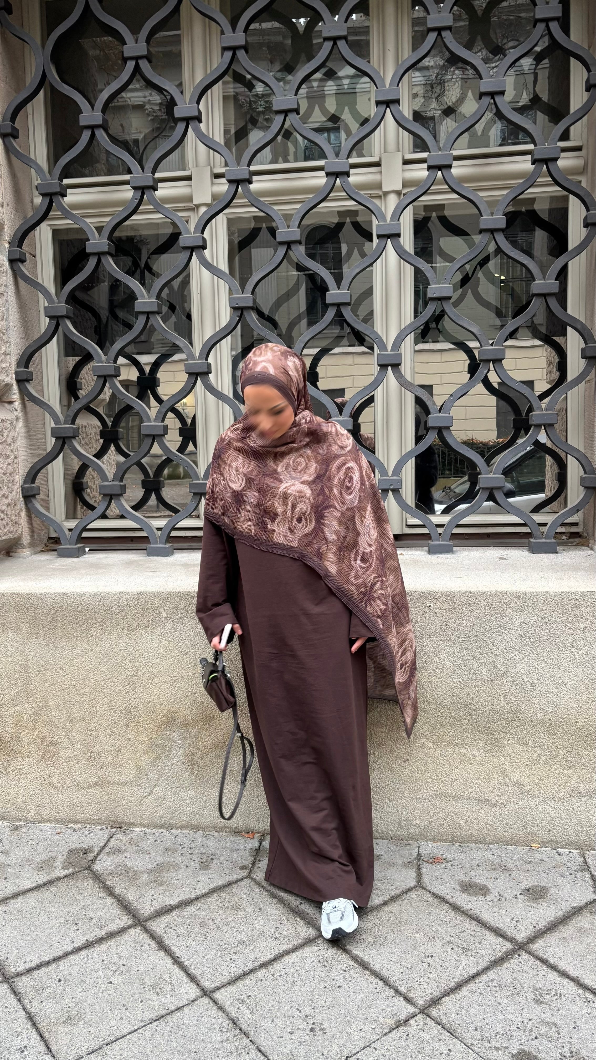 Velora Hijab in Braun
