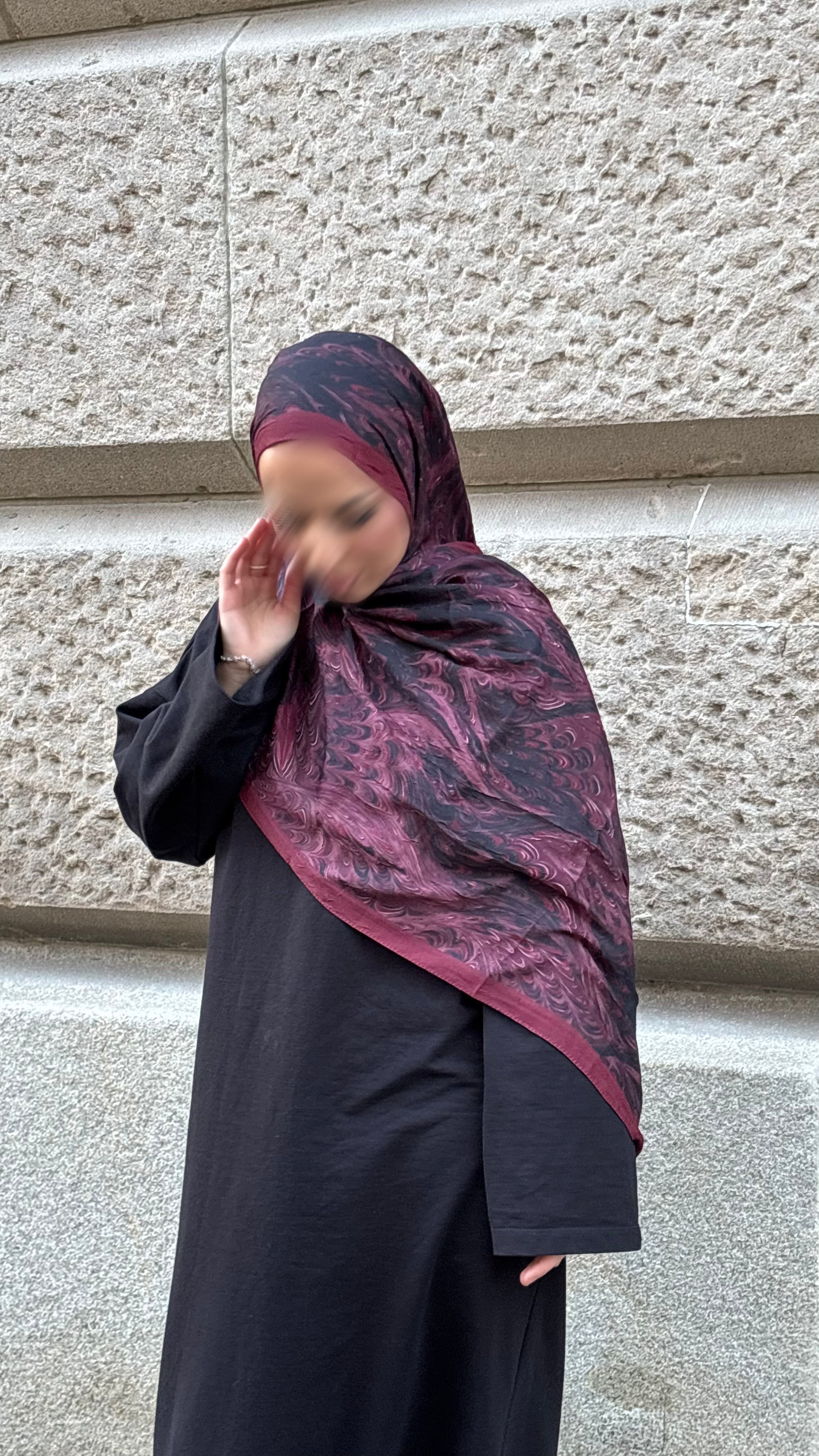 Ava Hijab in Schwarz/Bordeaux