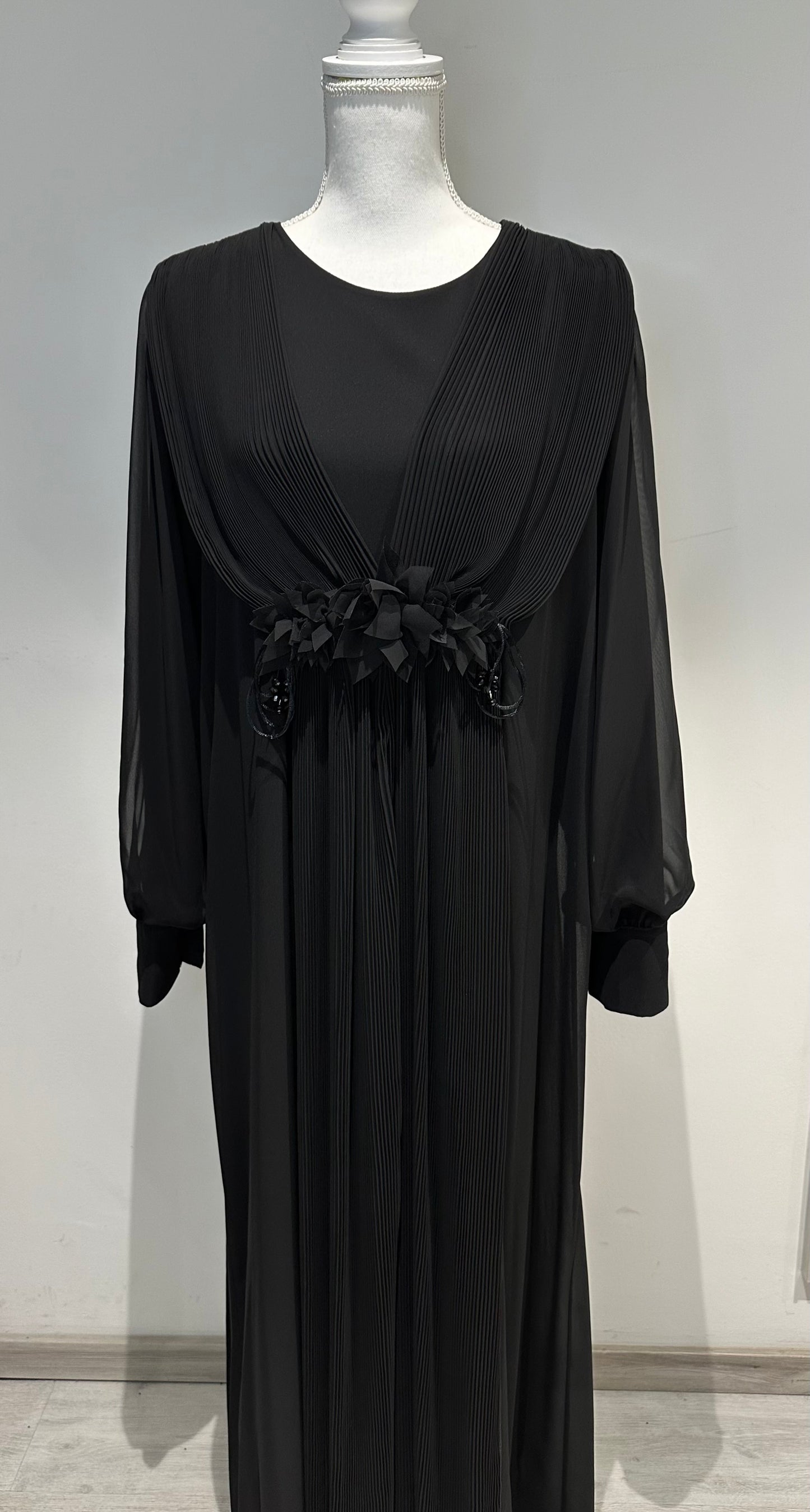 Abendkleid „Begüm“ in Schwarz