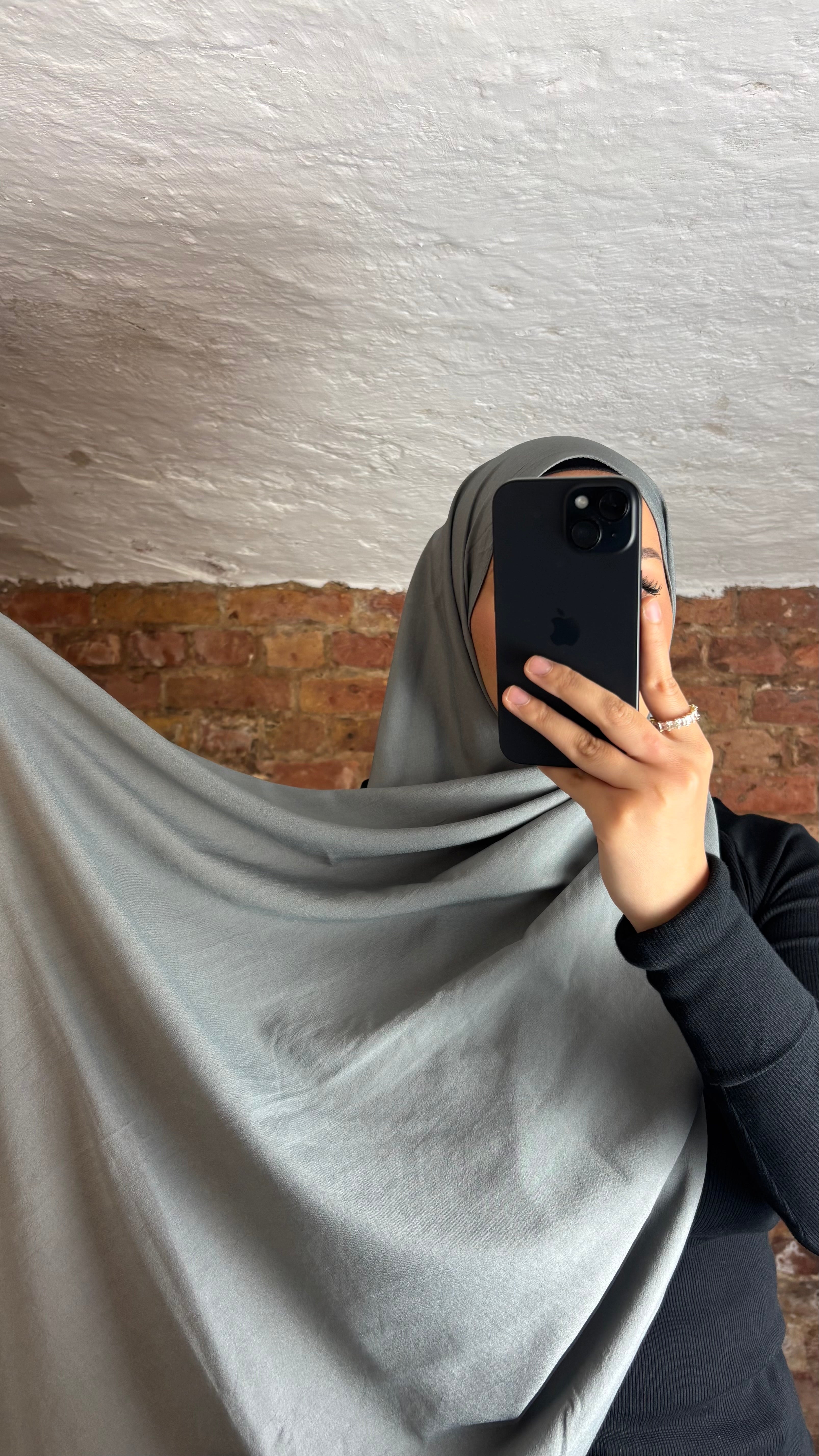 Armine Premium Jazz Hijab in Dunklelgrau