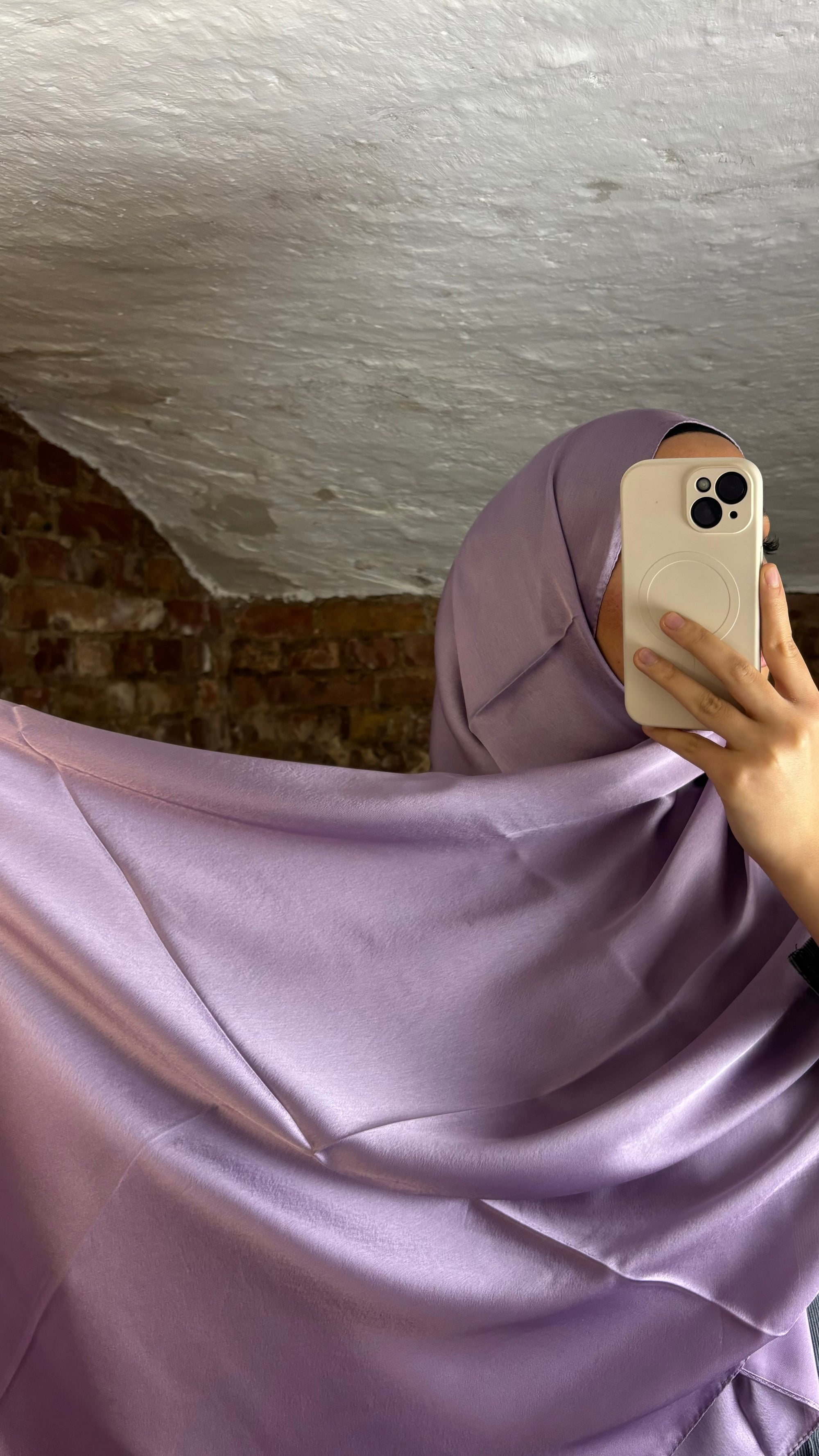 ARMINE trend scarf in lavender