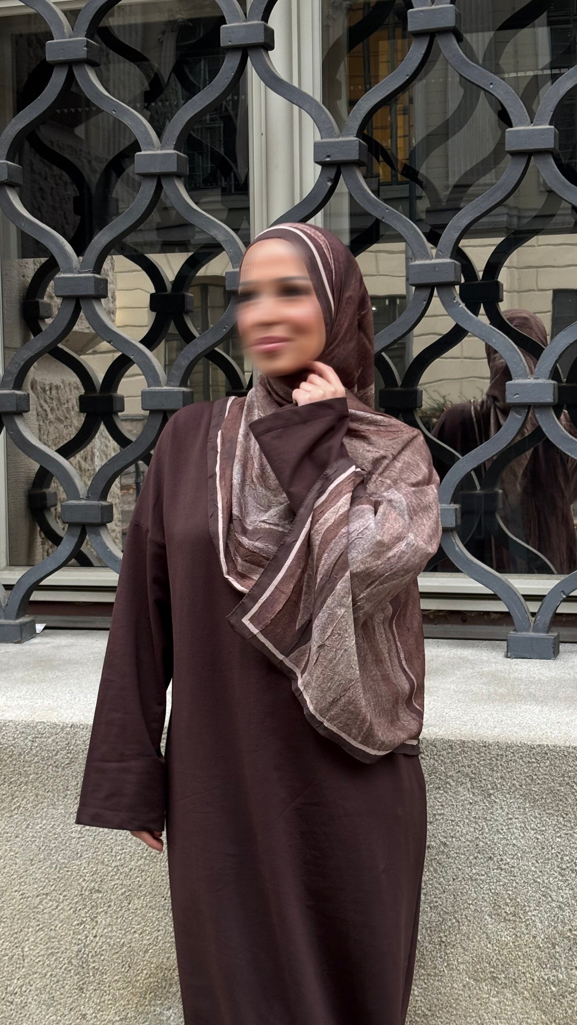 Lunara Hijab in Braun