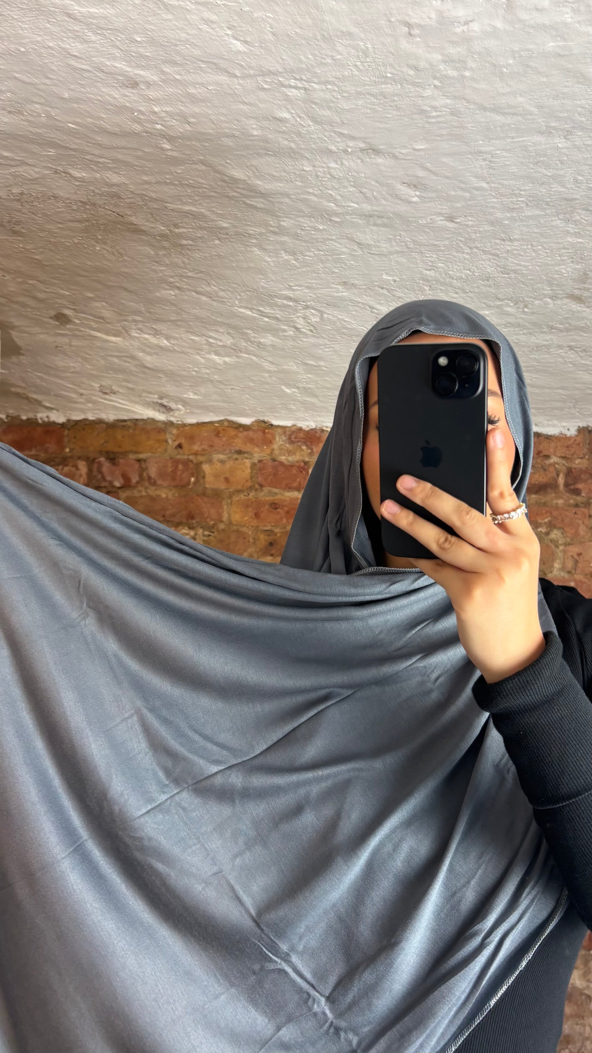 Armine jersey hijab in dark gray