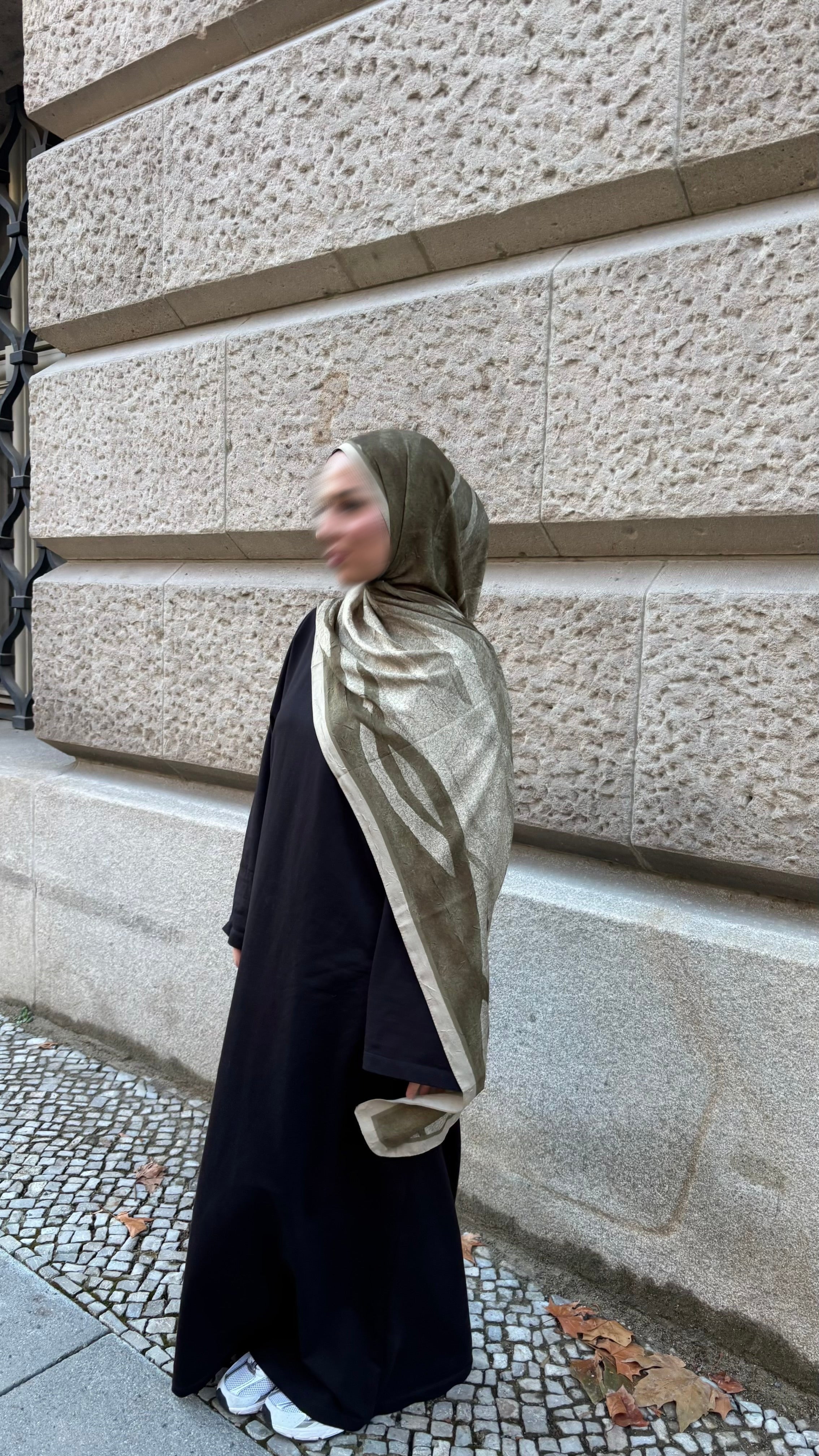 Lunara Hijab in Beige/Khaki