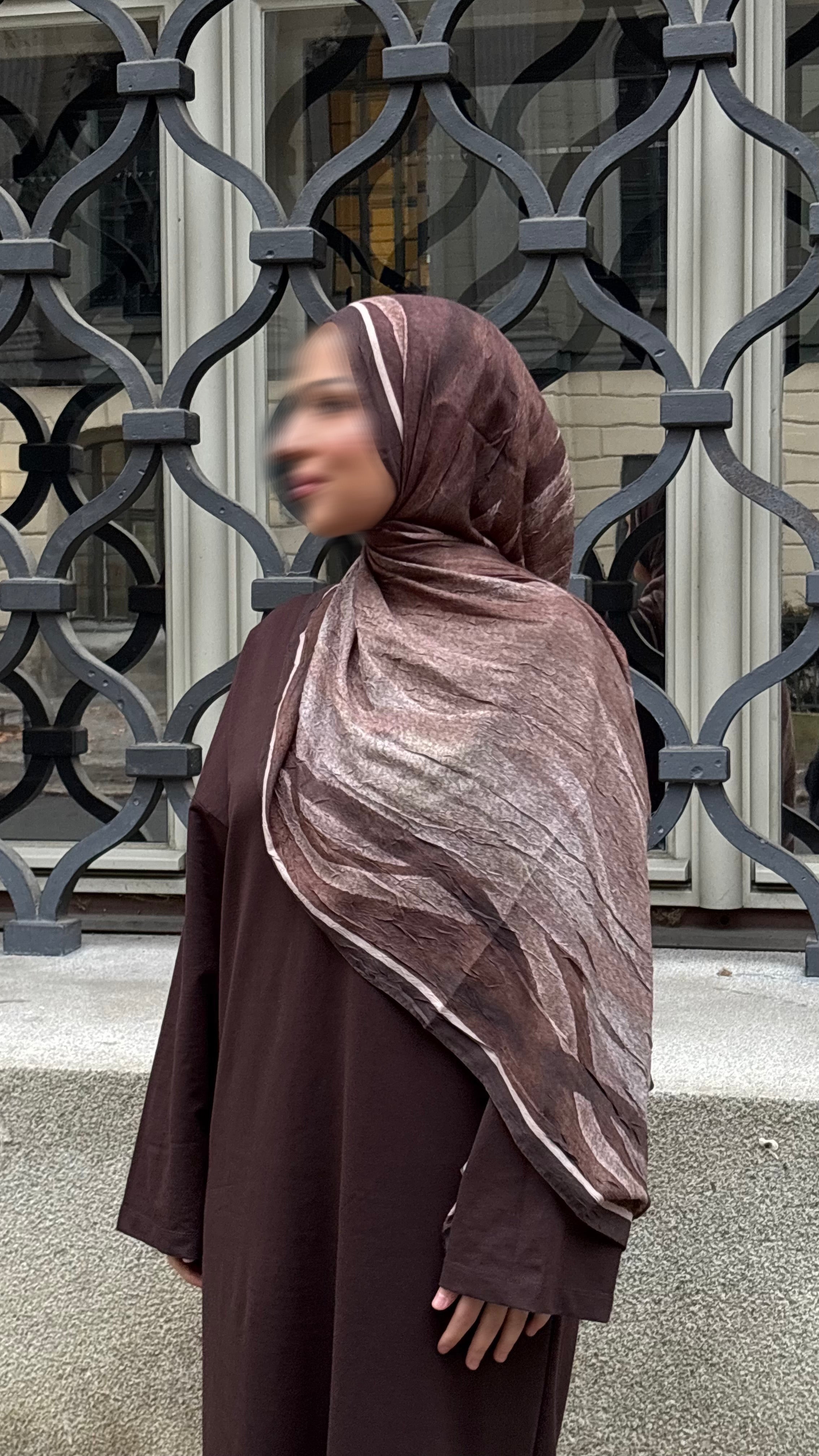 Lunara Hijab in Braun