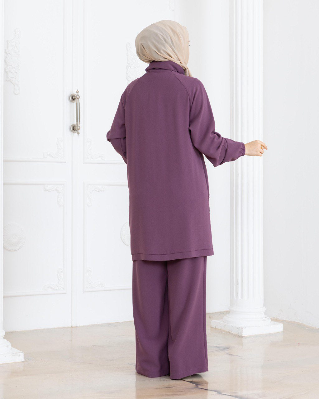 Malia set with pants in purple