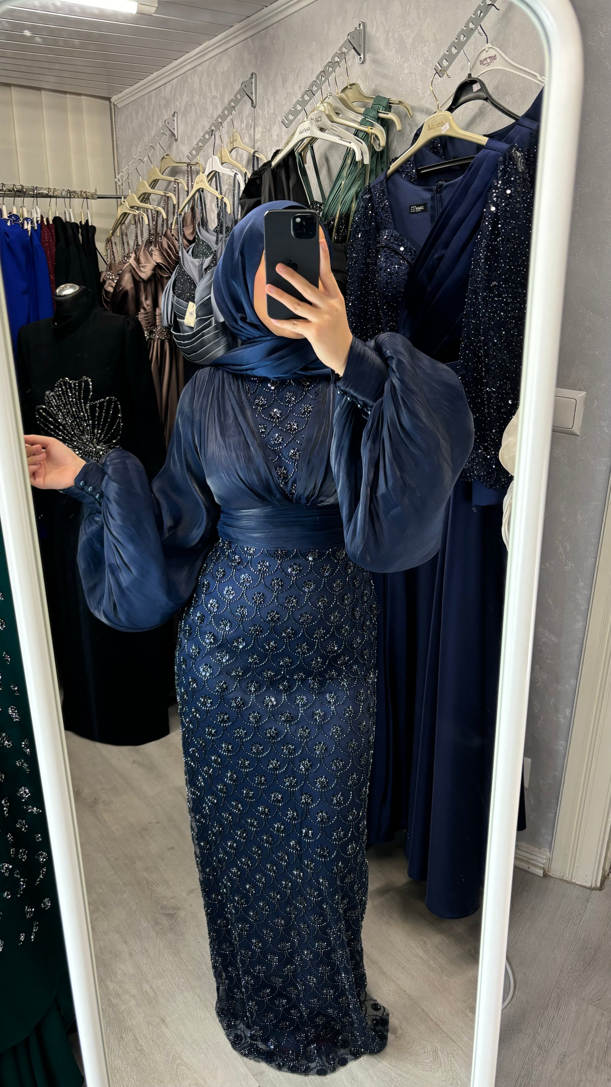 Elay evening dress in navy blue