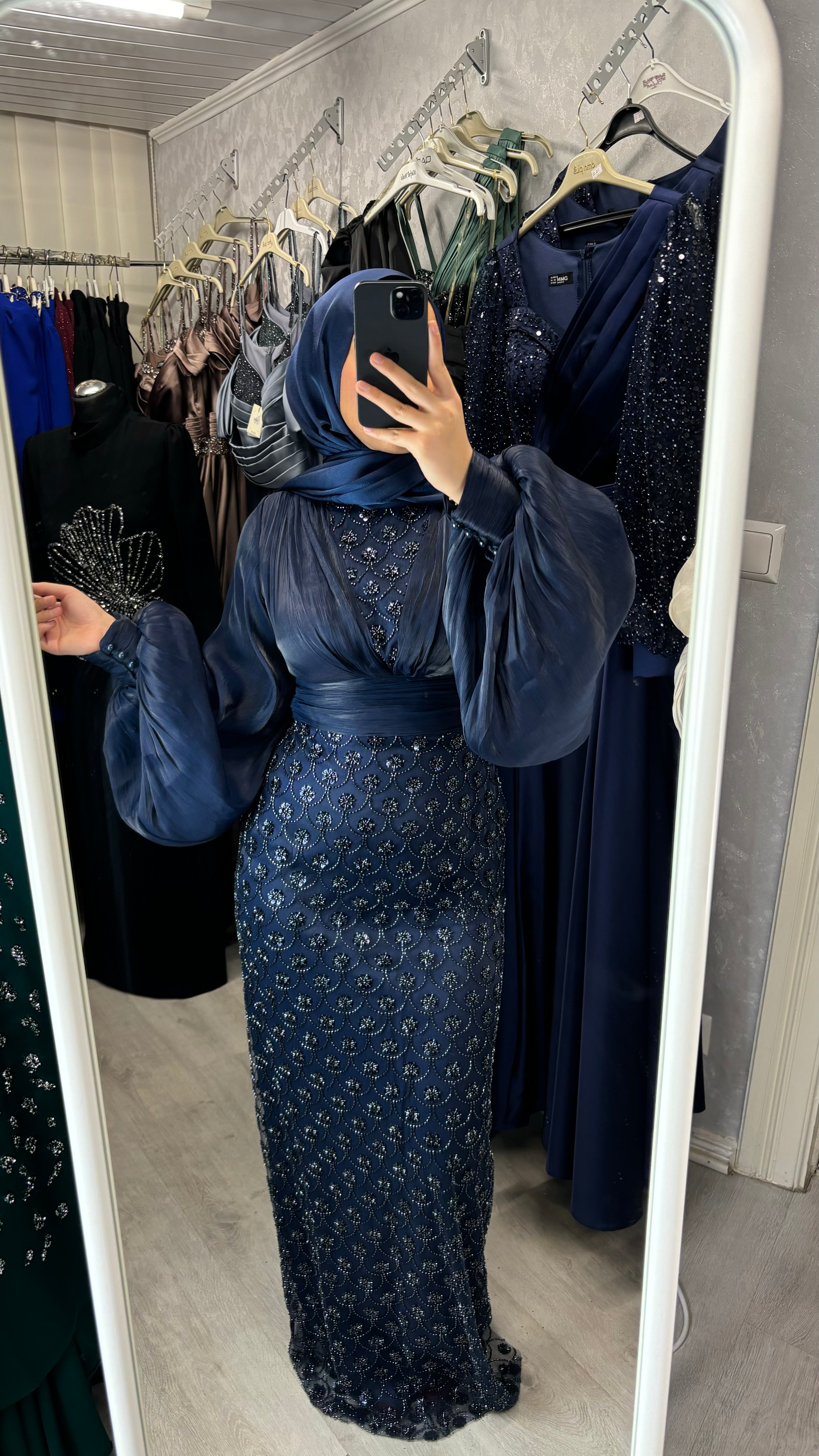 Robe de soirée Elay en bleu marine