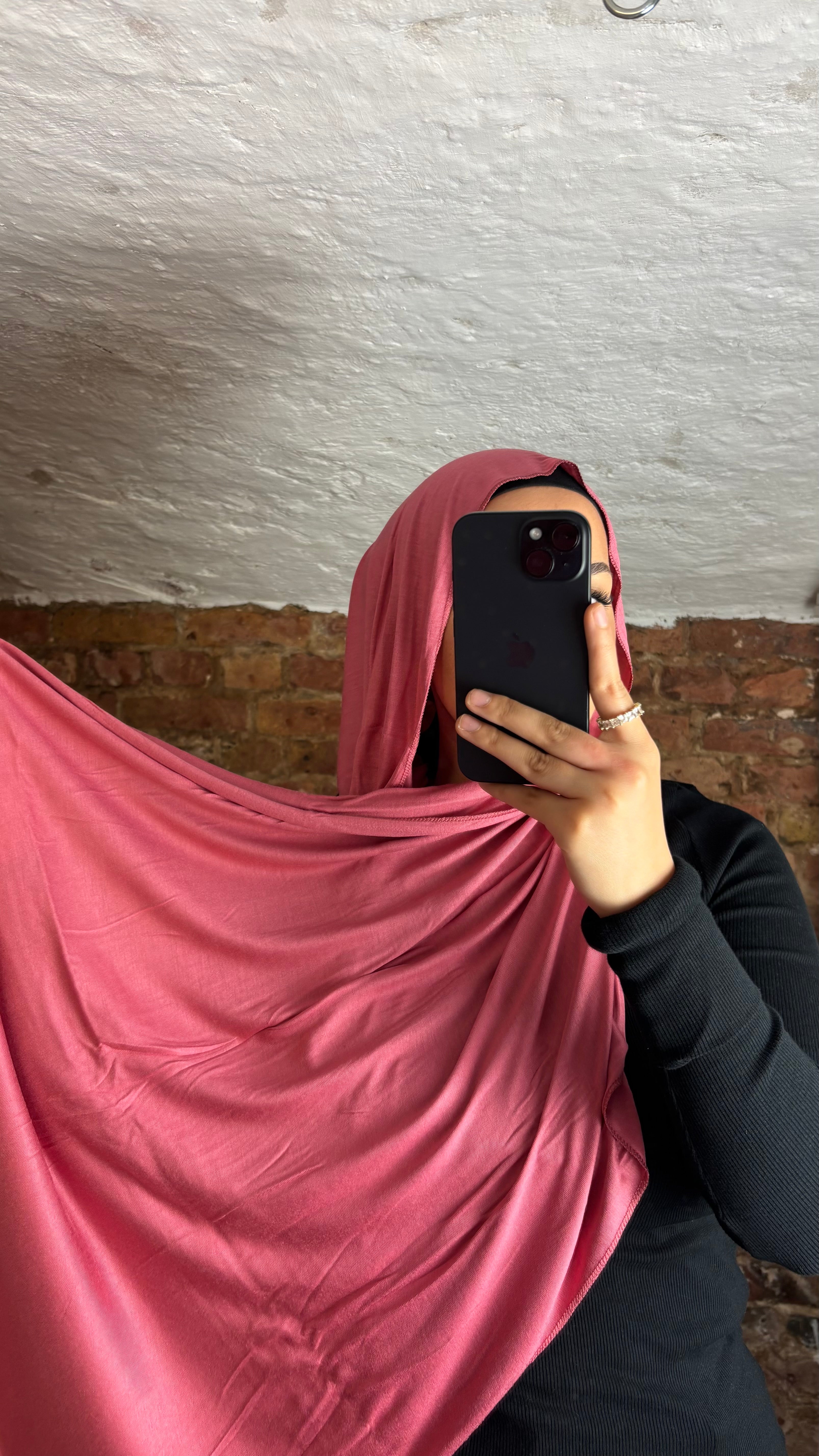 Hijab en jersey Armine en Berry Blush