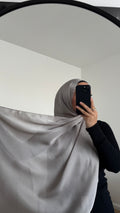 Janjan Hijab in Stone