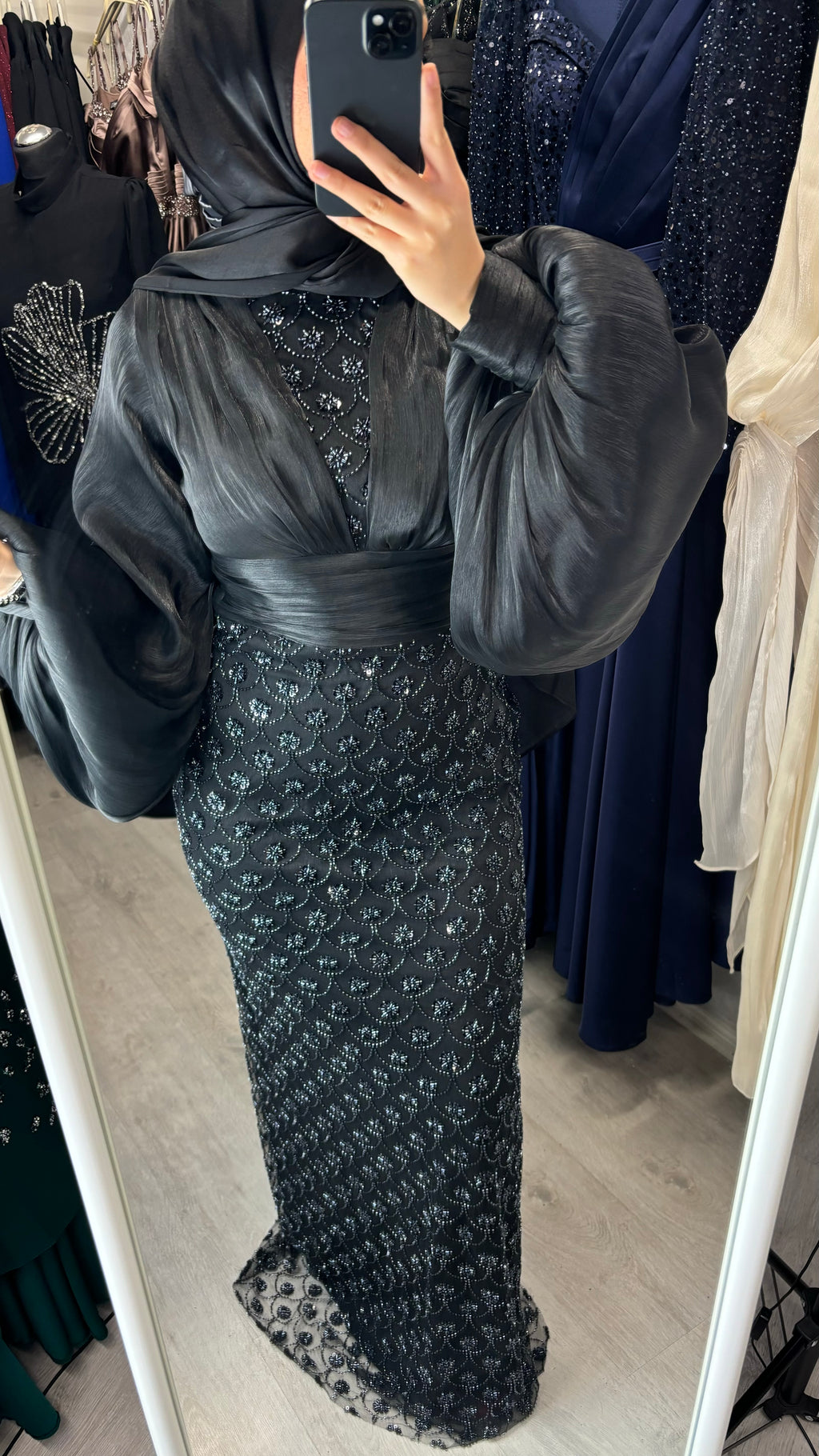 Elay evening dress in black